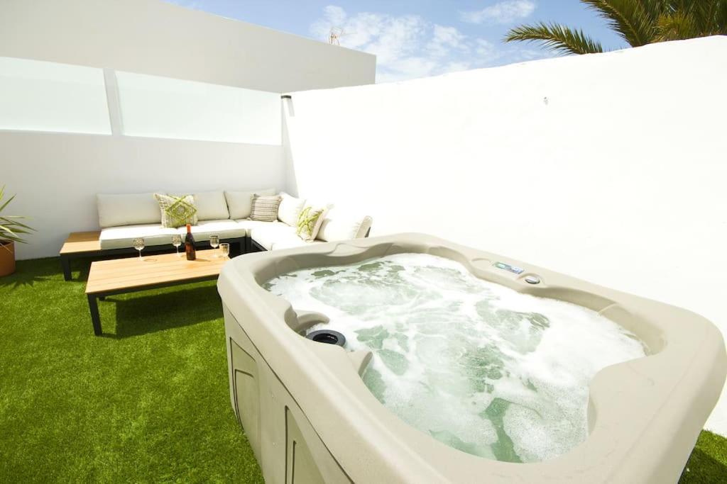 Casa Artevista - By Az Villa Tabayesco