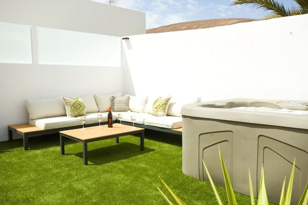 Casa Artevista - By Az Villa Tabayesco
