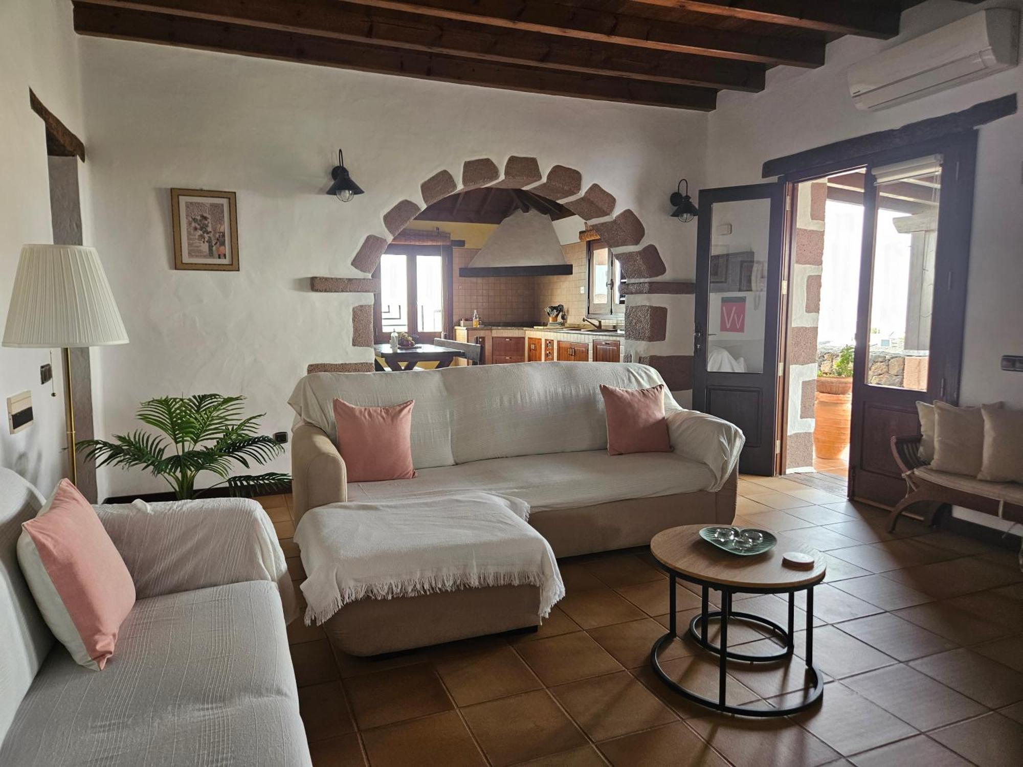 Casa Daniela En La Asomada (Lanzarote)