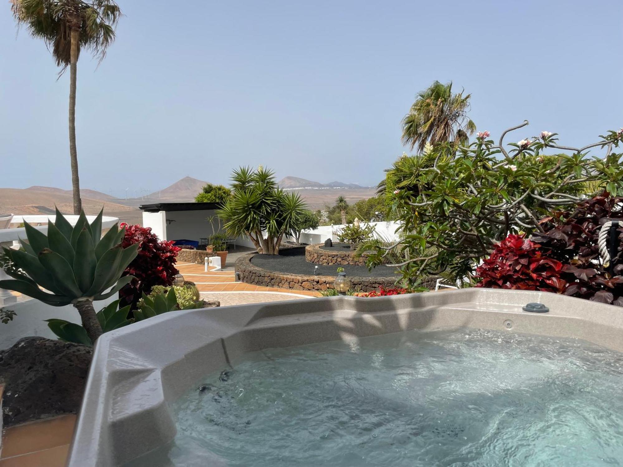 Dora Bella Lanzarote *