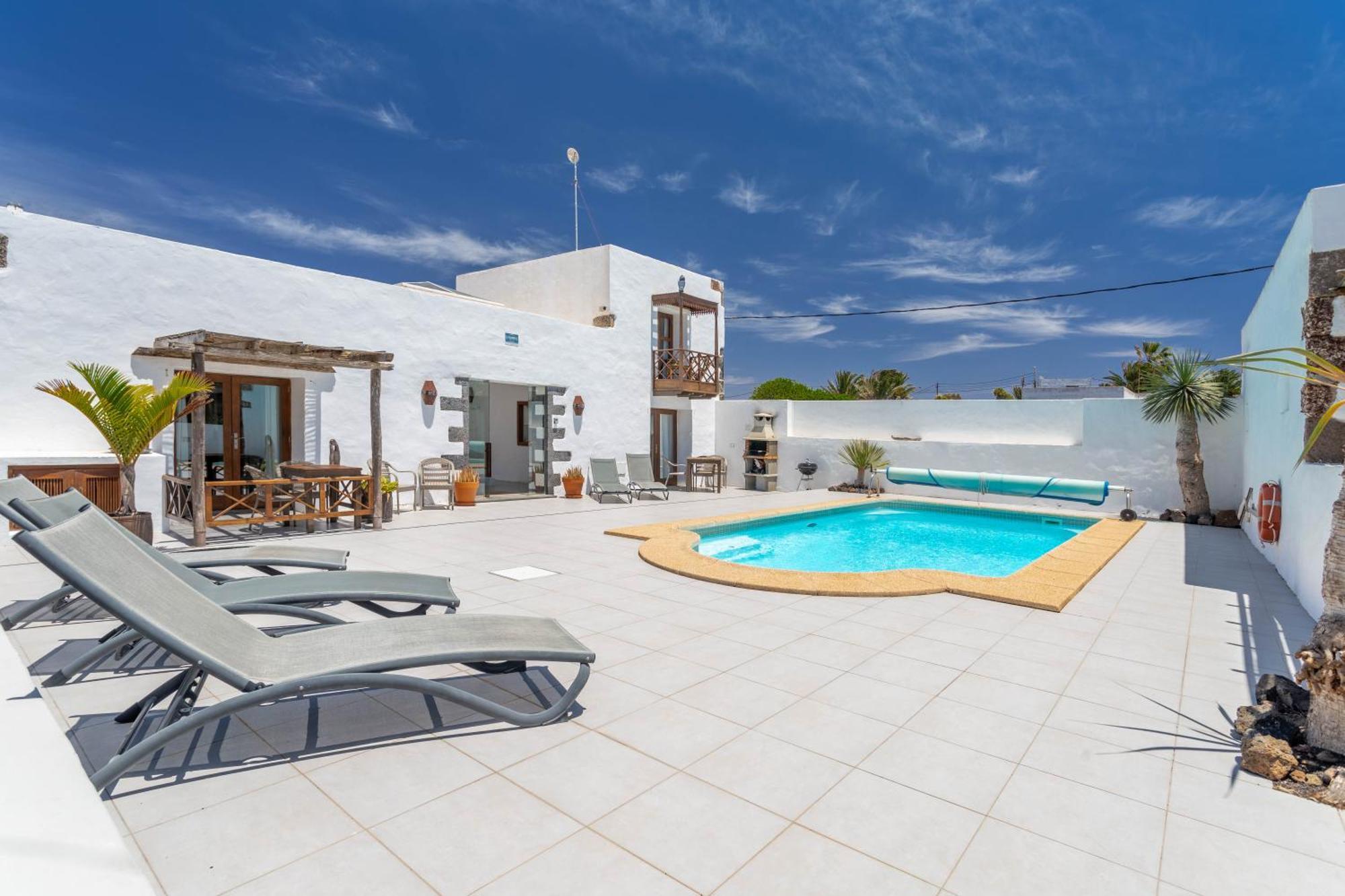 Apartment Bodega Botanica - Shared Pool - Island Location - 10 Mins Drive To Famara And La Santa *