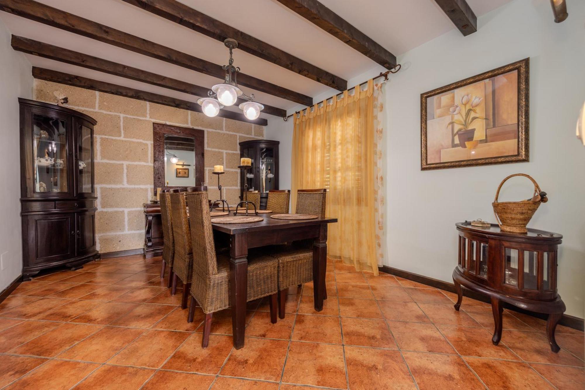 Luxury Canarian With Large Pool In Costa Teguise * Teguise (Lanzarote)