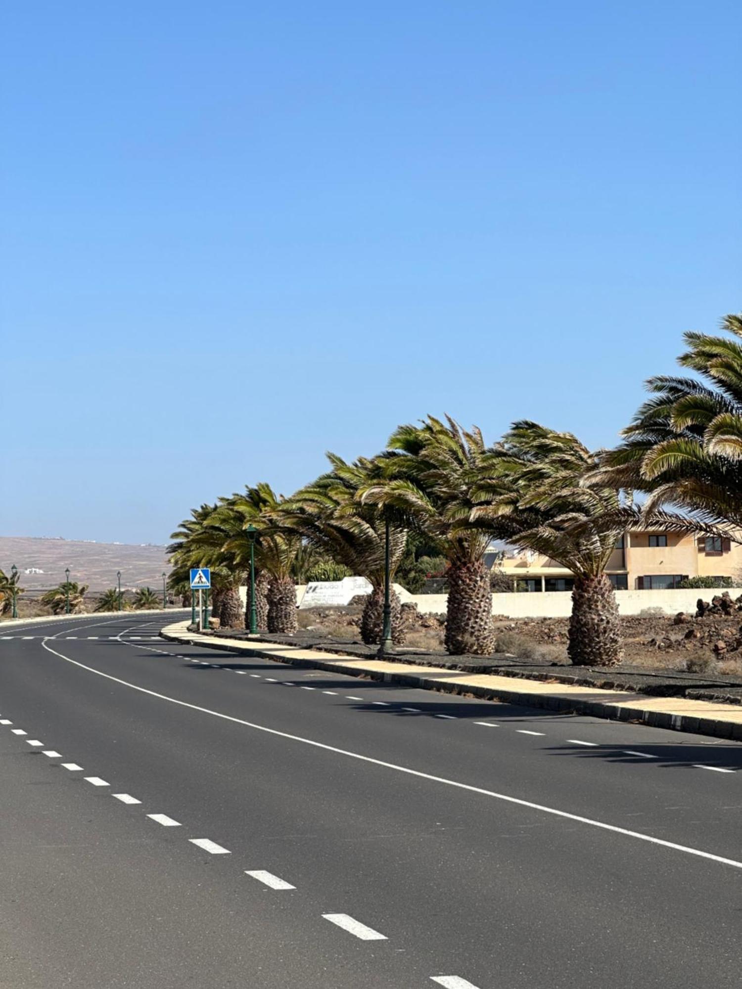 Luxury Canarian With Large Pool In Costa Teguise * Teguise (Lanzarote)
