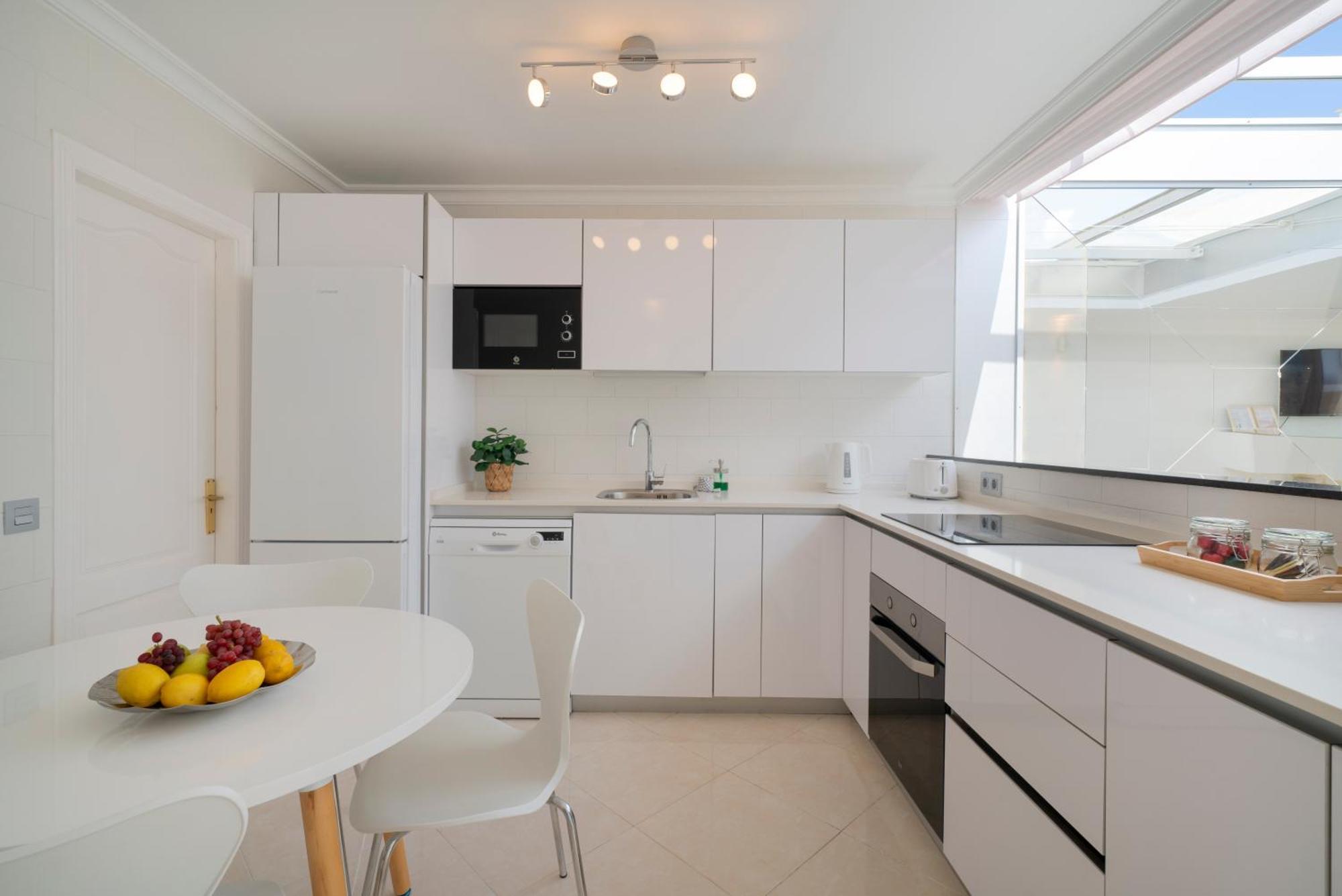 Apartment Splendor *