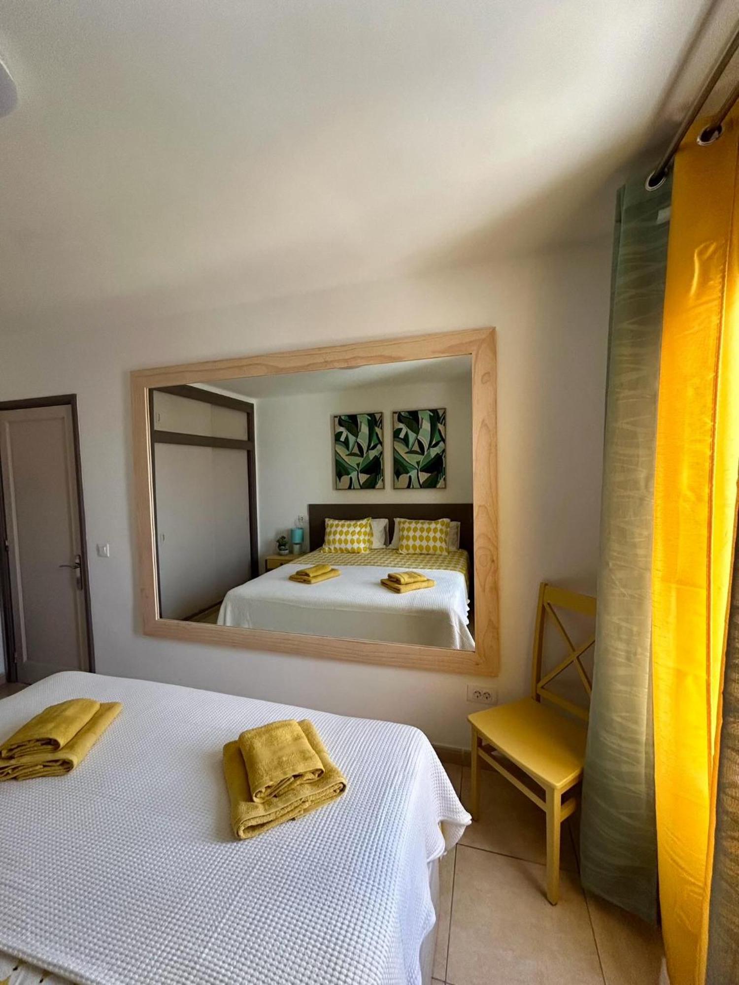 Sunny Corner, Delux Vista Mar And Pool *