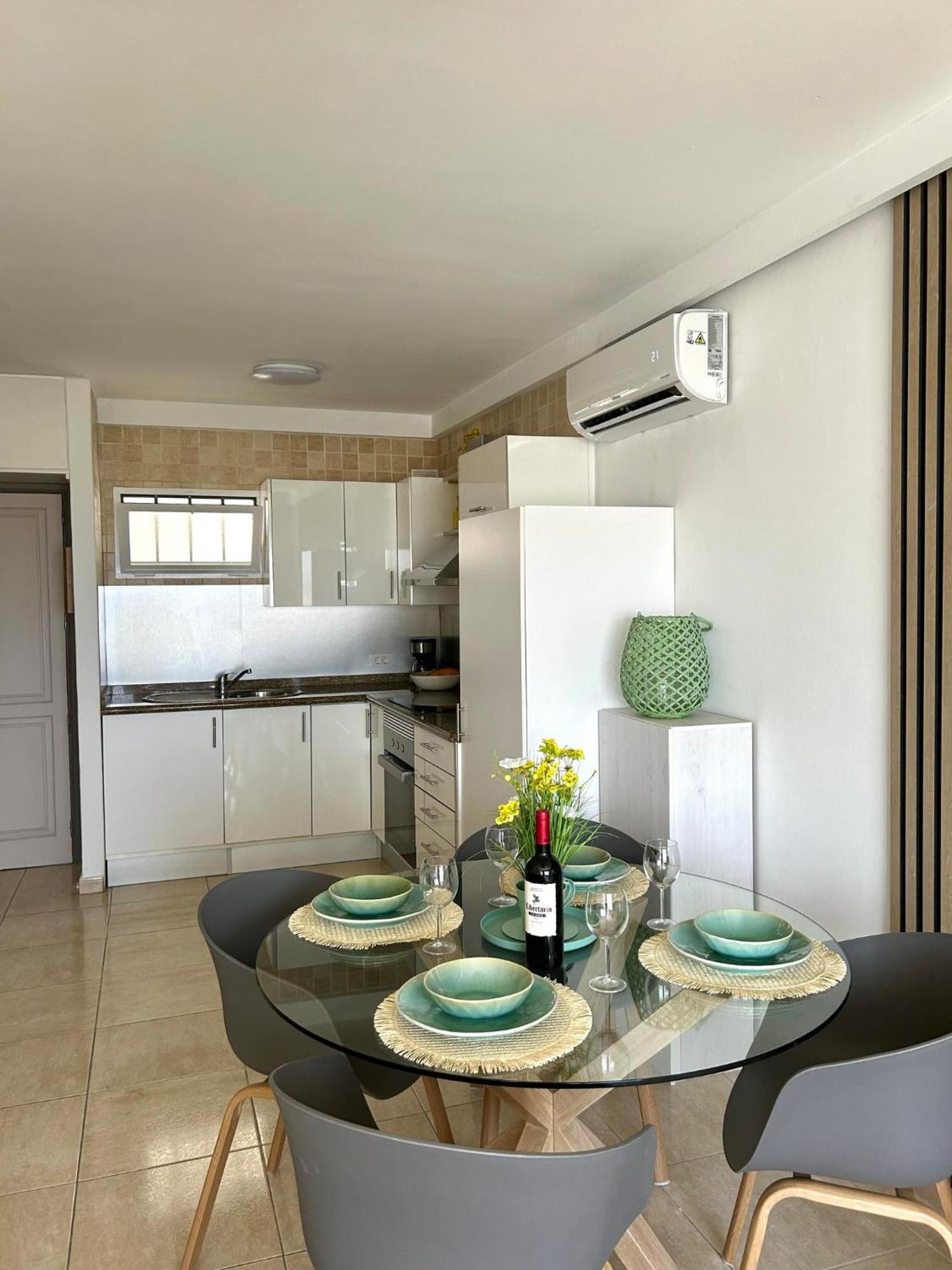 Apartment Sunny Corner, Delux Vista Mar And Pool Puerto del Carmen (Lanzarote)