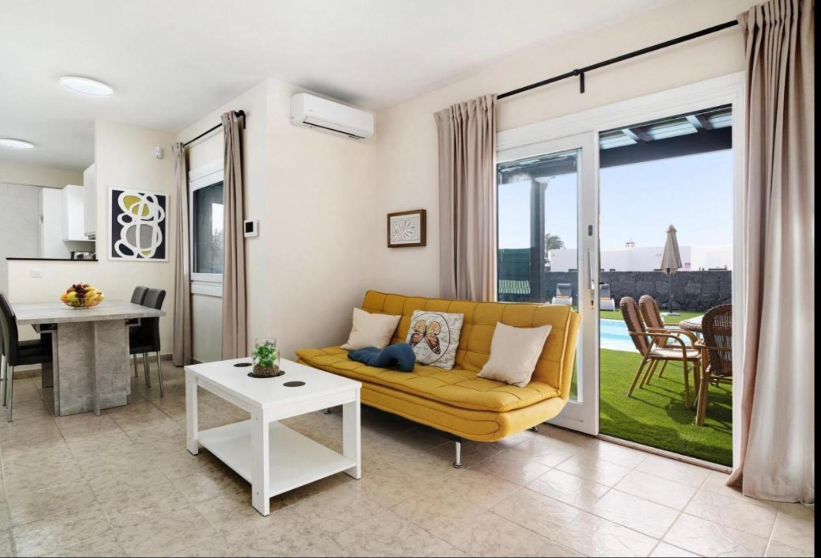 Сasa de vacaciones Casa Atilana Luxe Con Piscina Climatizada Privada,aire Acondicionado,terraza Privada E Independiente,wi-fi Playa Blanca (Lanzarote)