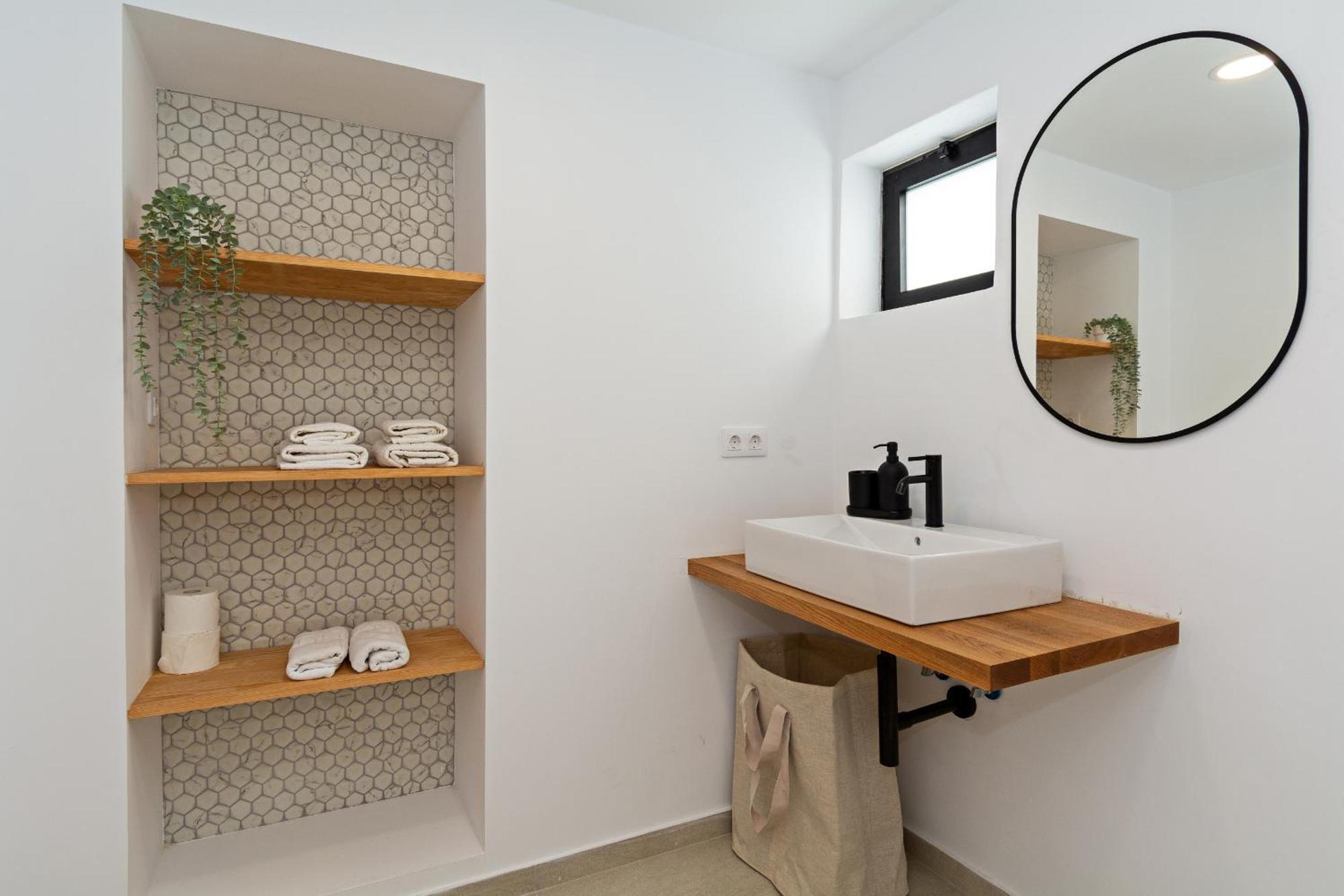 Luxury Ocean Views 2br House - Private Parking *