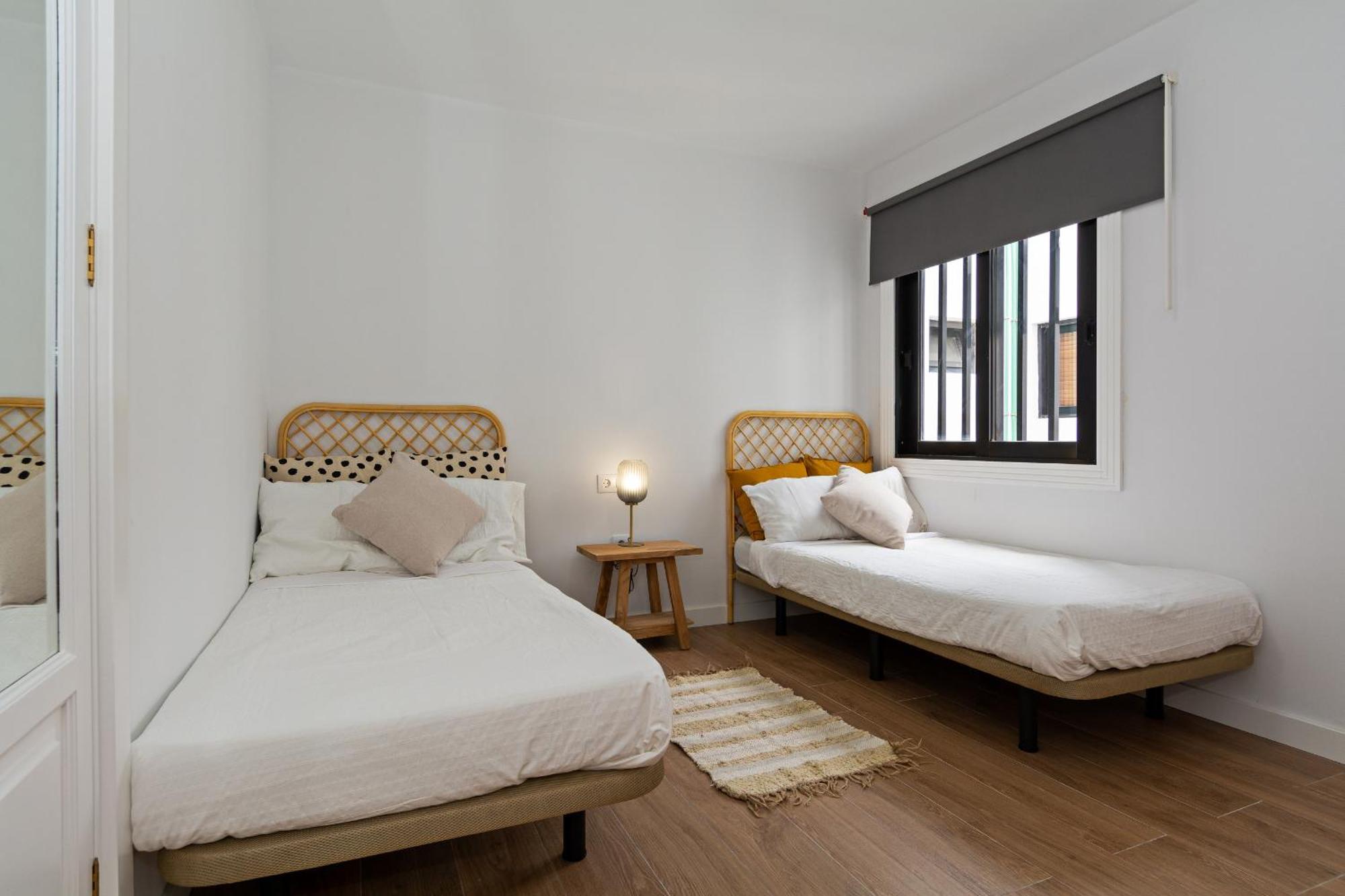Luxury Ocean Views 2br House - Private Parking