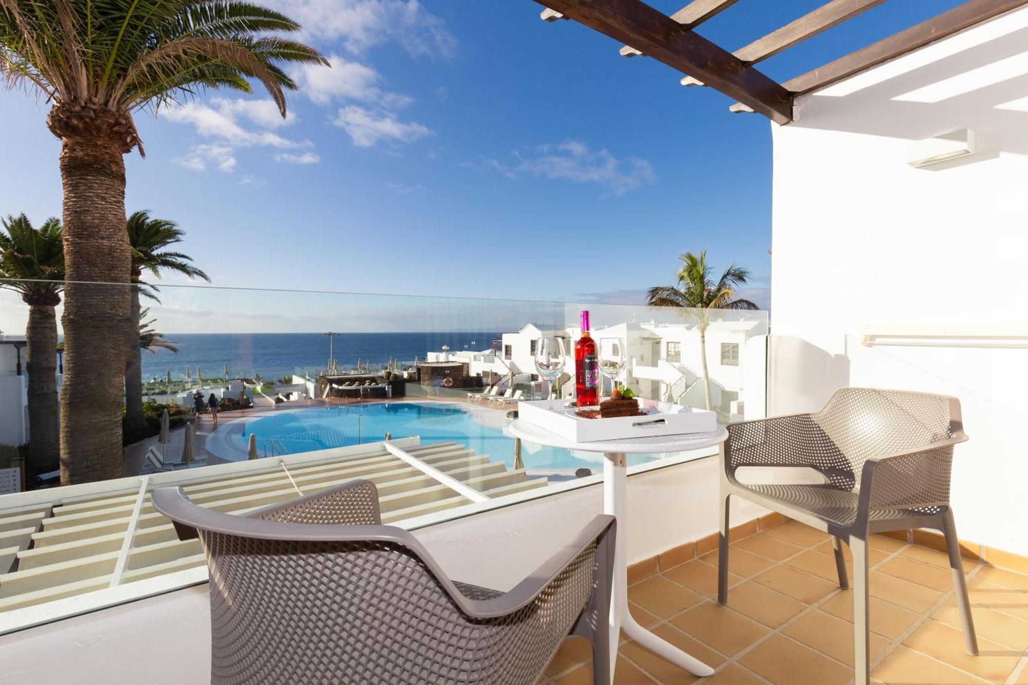 R2 Bahia Kontiki Puerto del Carmen (Lanzarote)