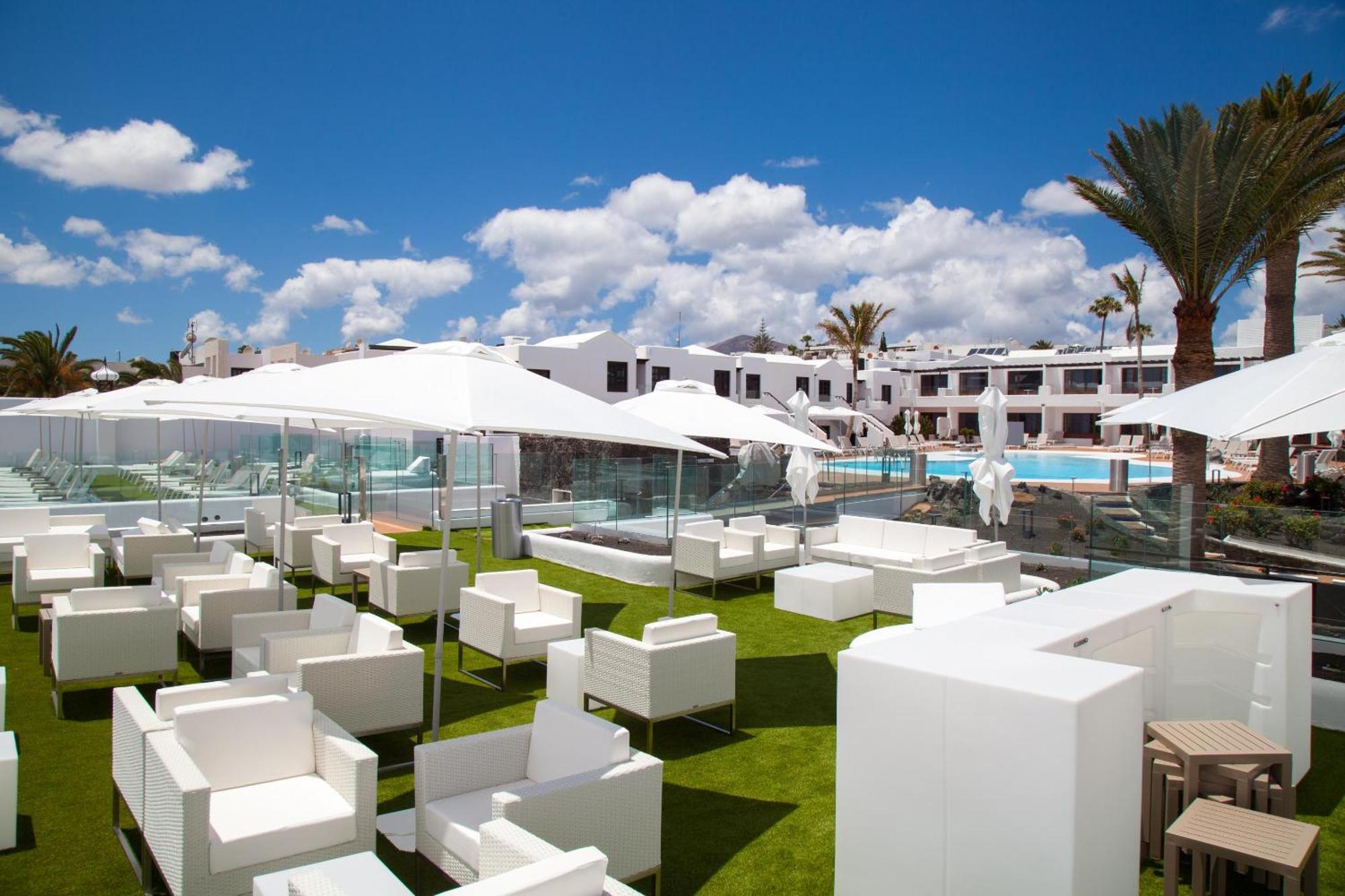 R2 Bahia Kontiki Apartahotel 4*
