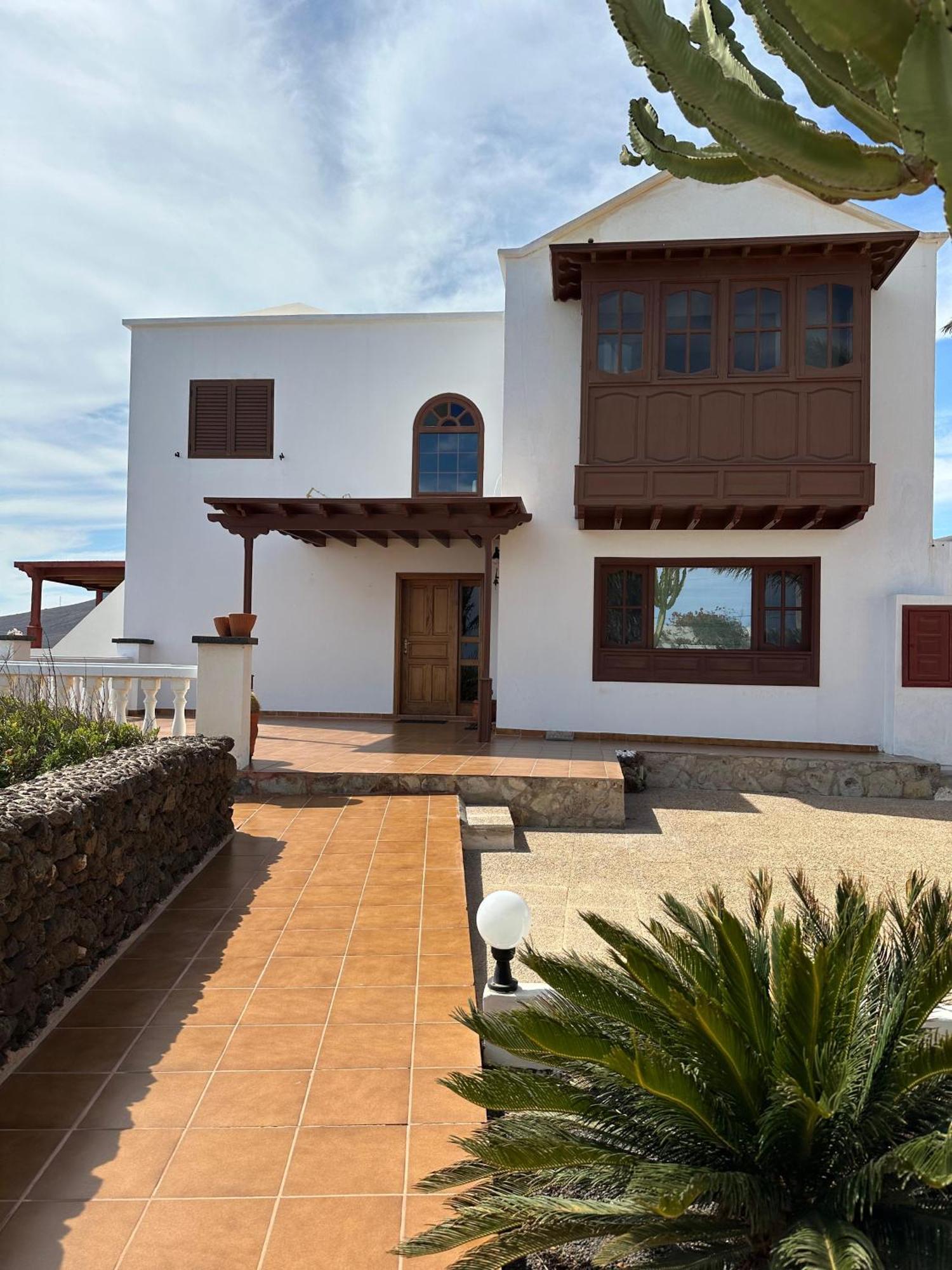 Casona El Faro De Macher