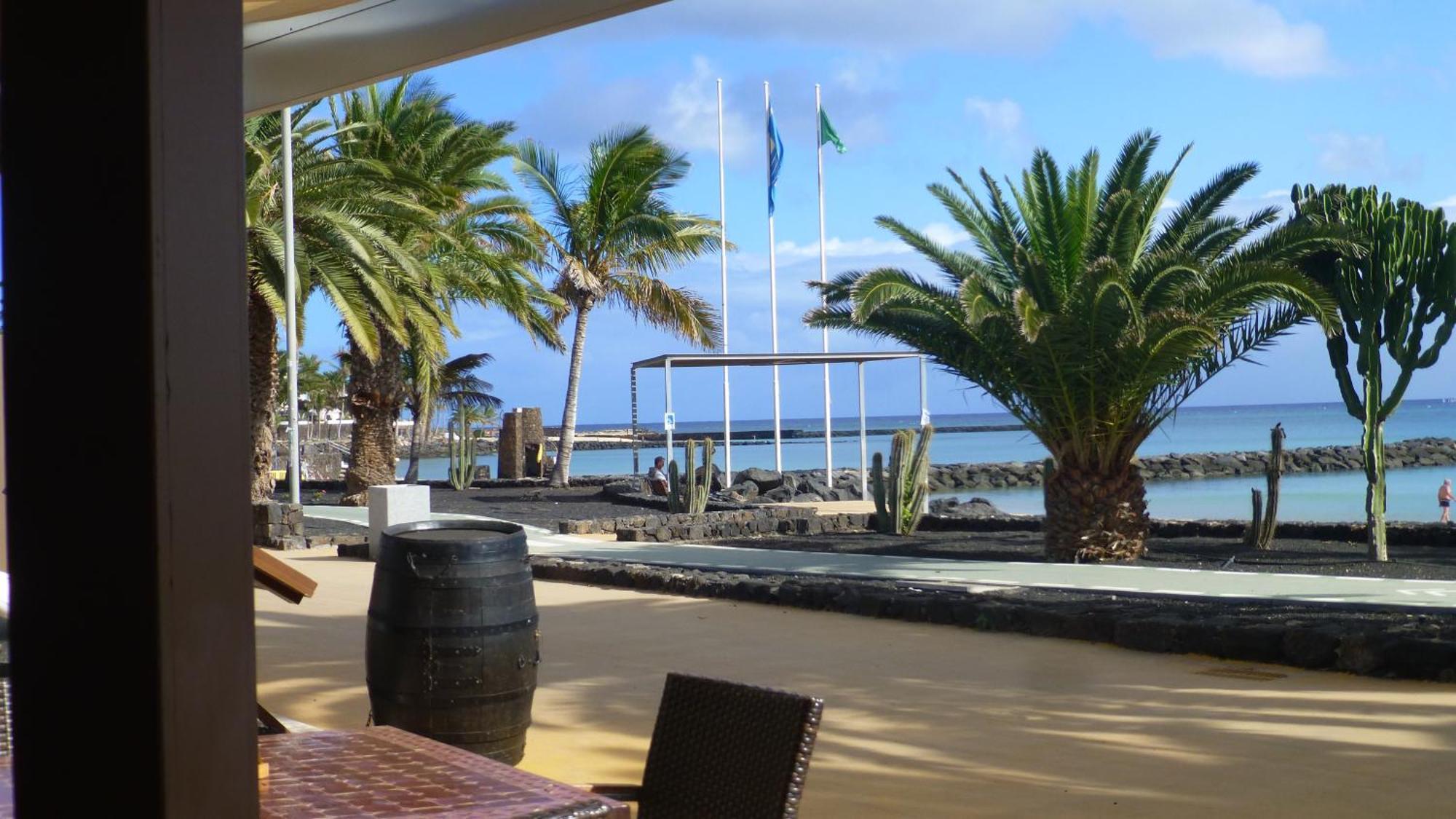 Lanzarote Beachfront On Cucharas With A Sea View Costa Teguise