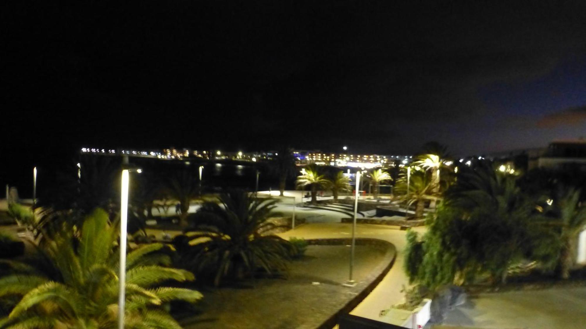 Lanzarote Beachfront On Cucharas With A Sea View *