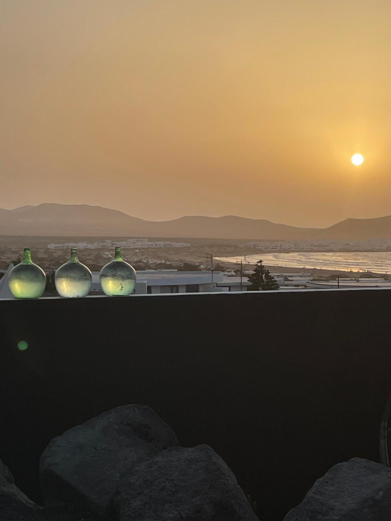 Casita San Juan, Near Beach, Surf, Kite, Hike Famara