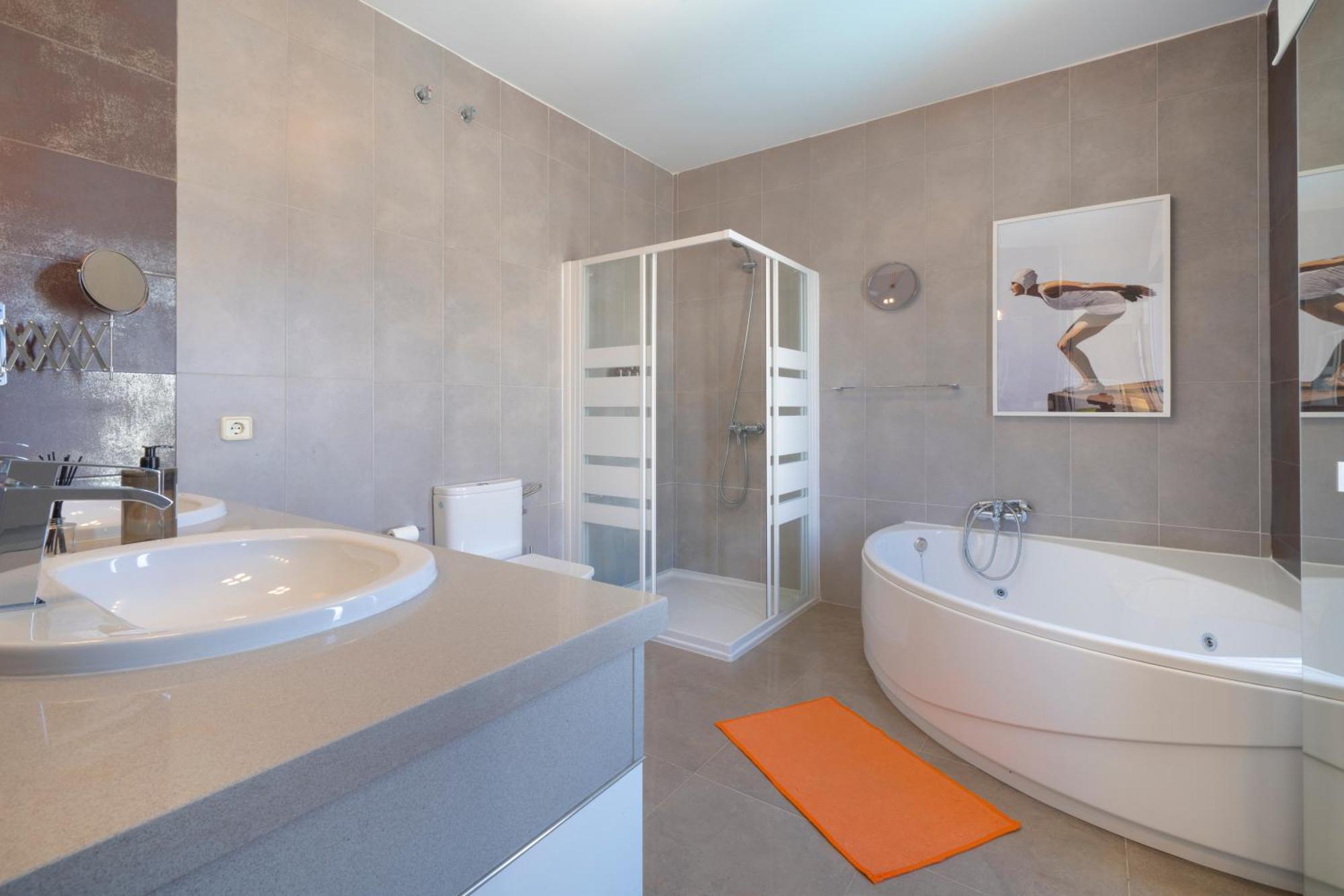 Lanzahost Jaba Villa *