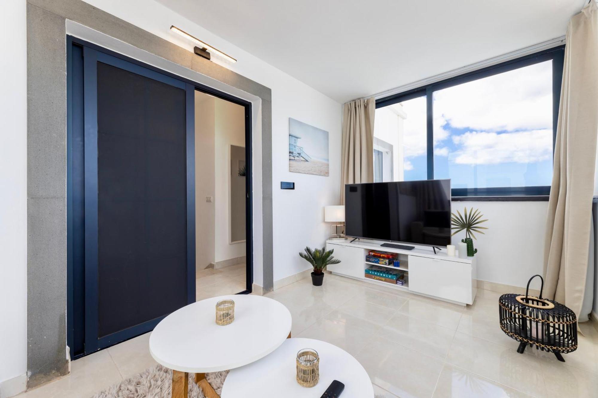 - Heated Pool, Aircon Villa Playa Blanca (Lanzarote)