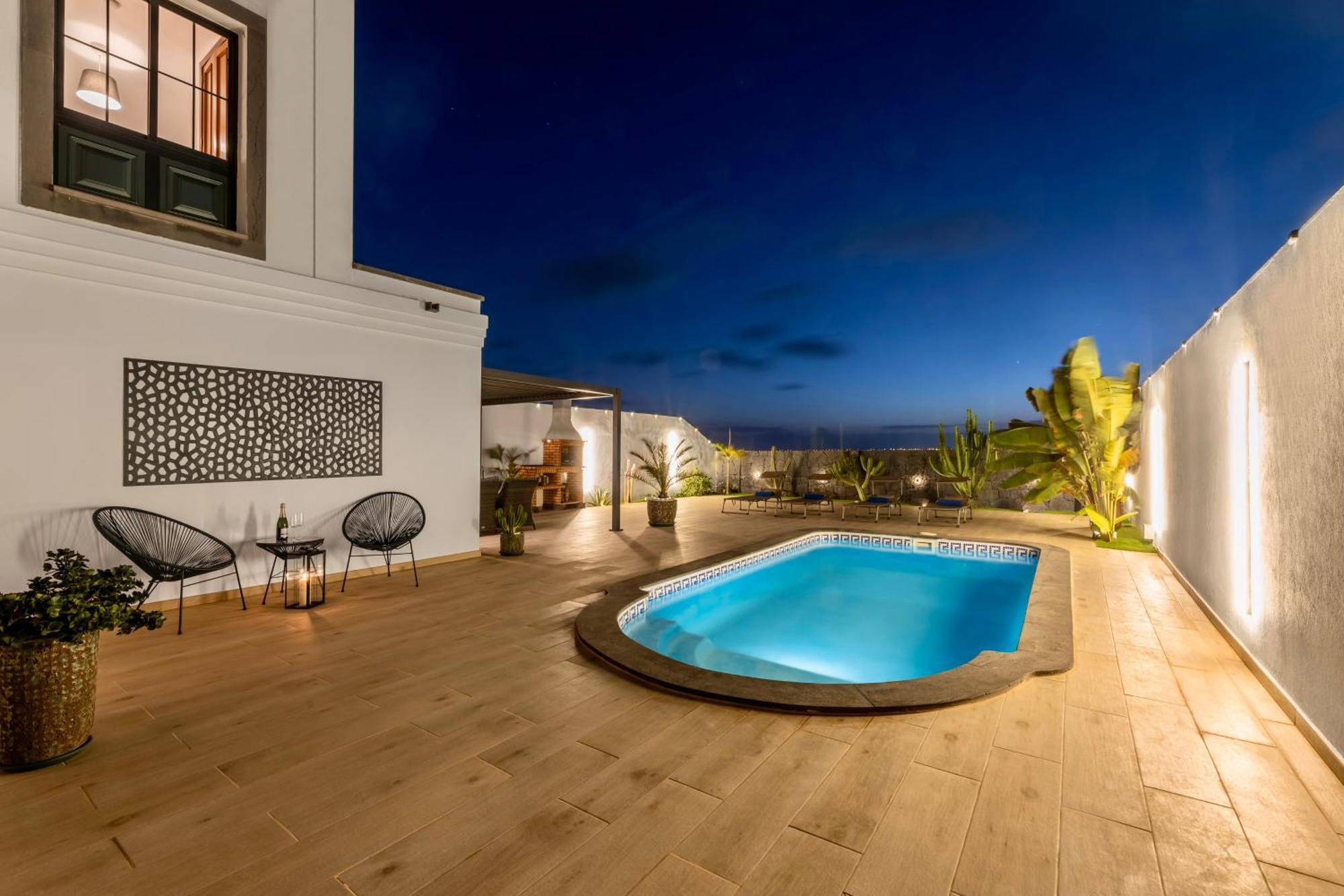 - Heated Pool, Aircon Playa Blanca (Lanzarote)