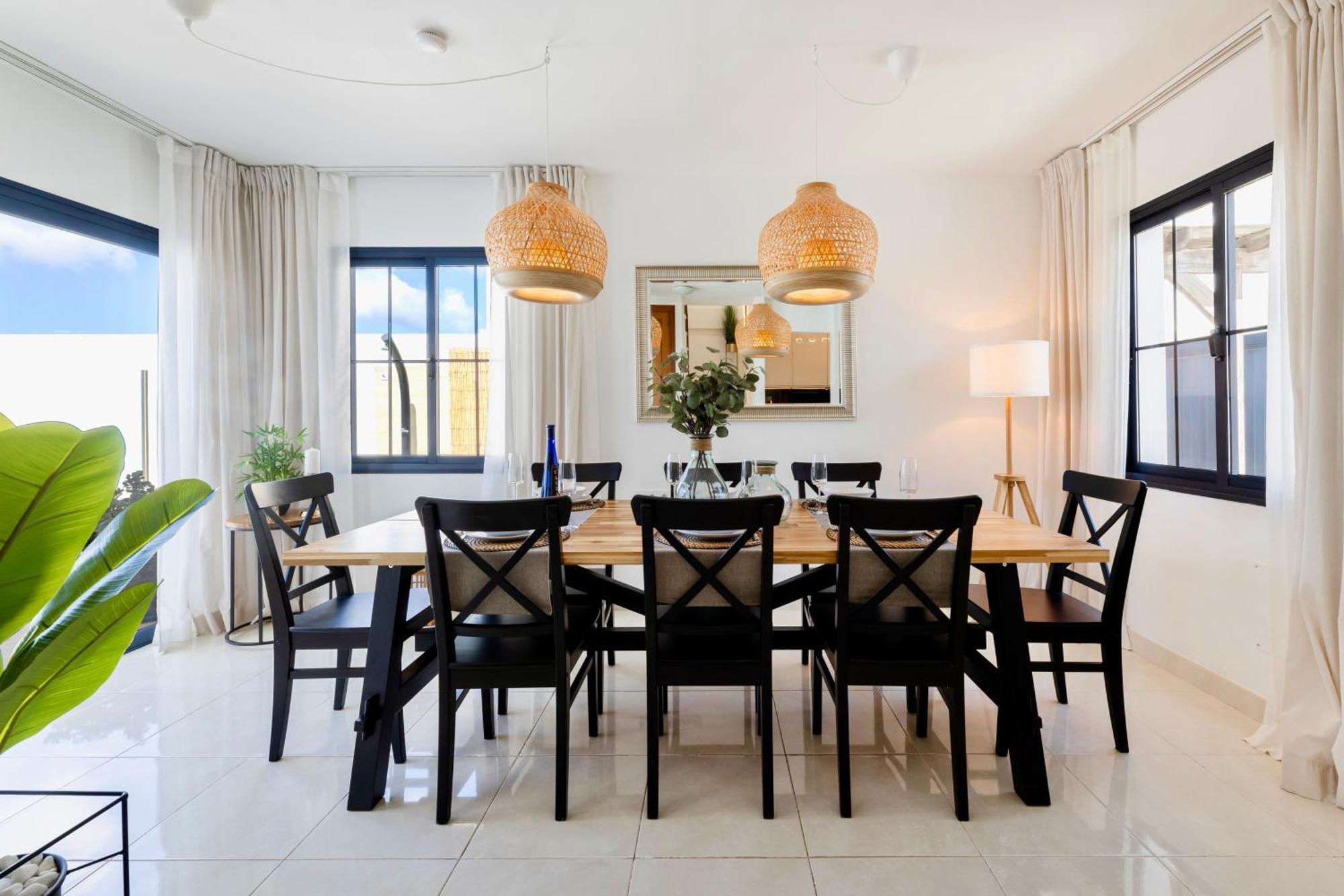 Villa - Heated Pool, Aircon
