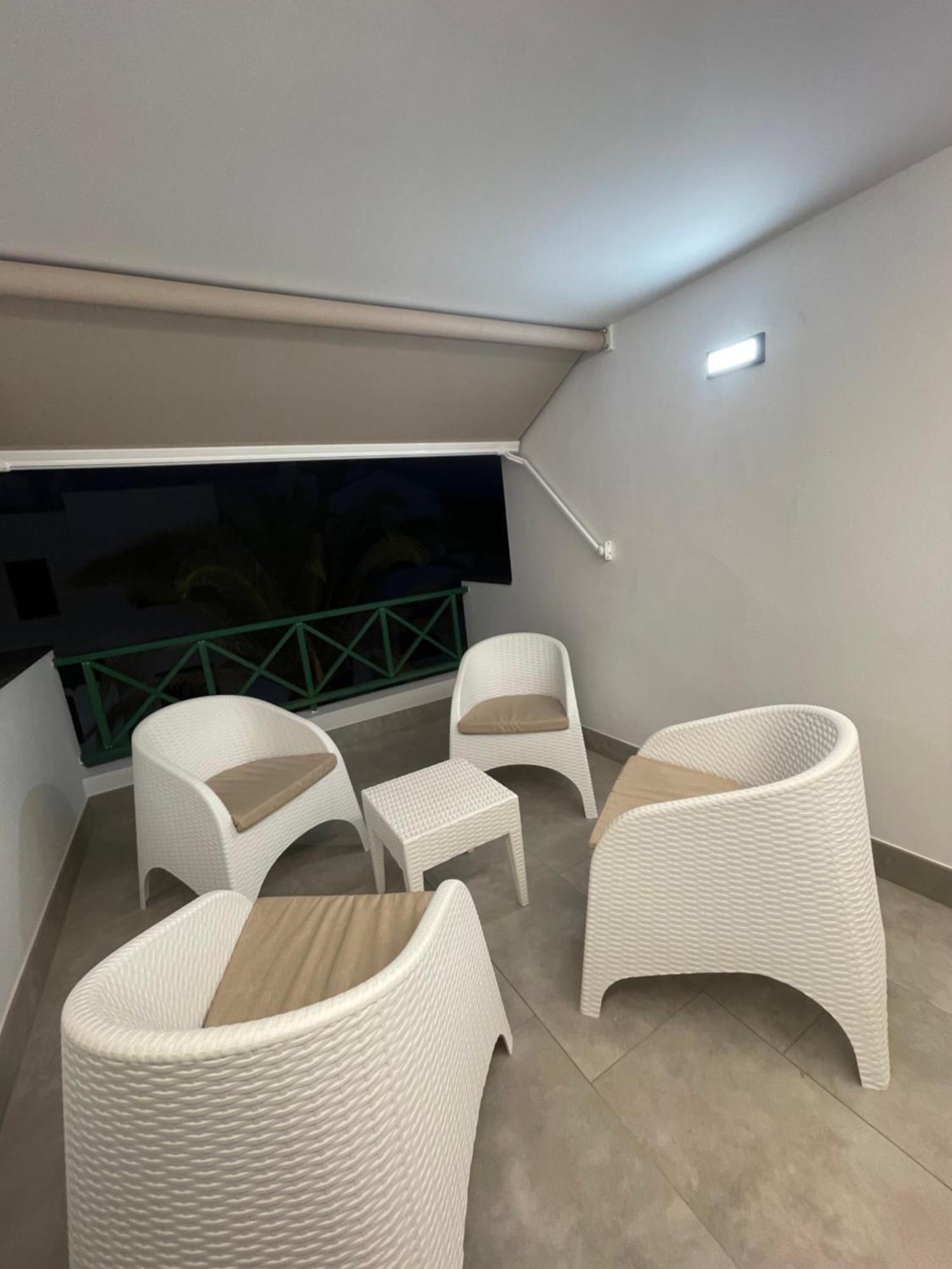 Izaro Atico De Lujo Cerca De Playa Dorada Apartamento