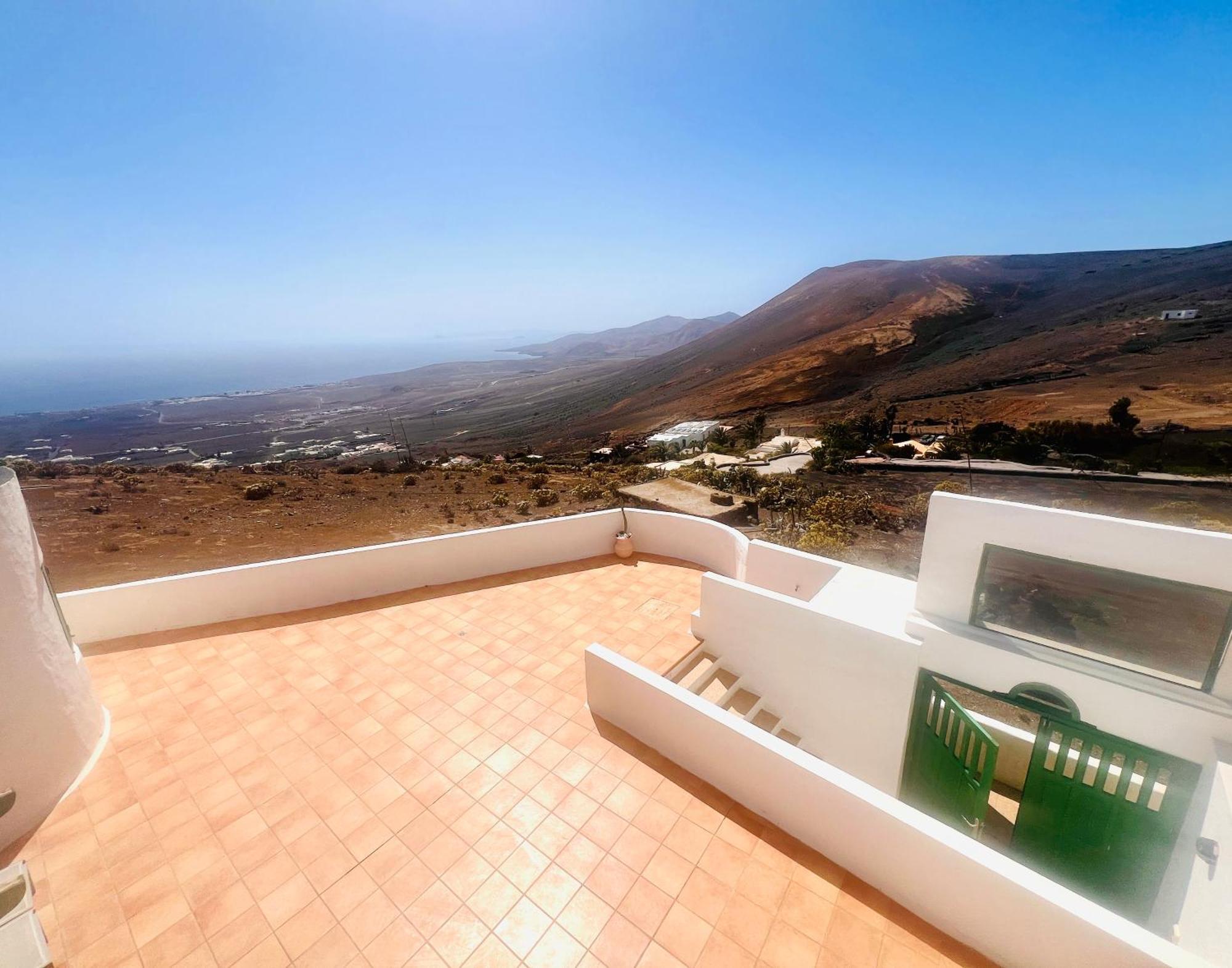 Villa La Asomada Moon Lanzarote *