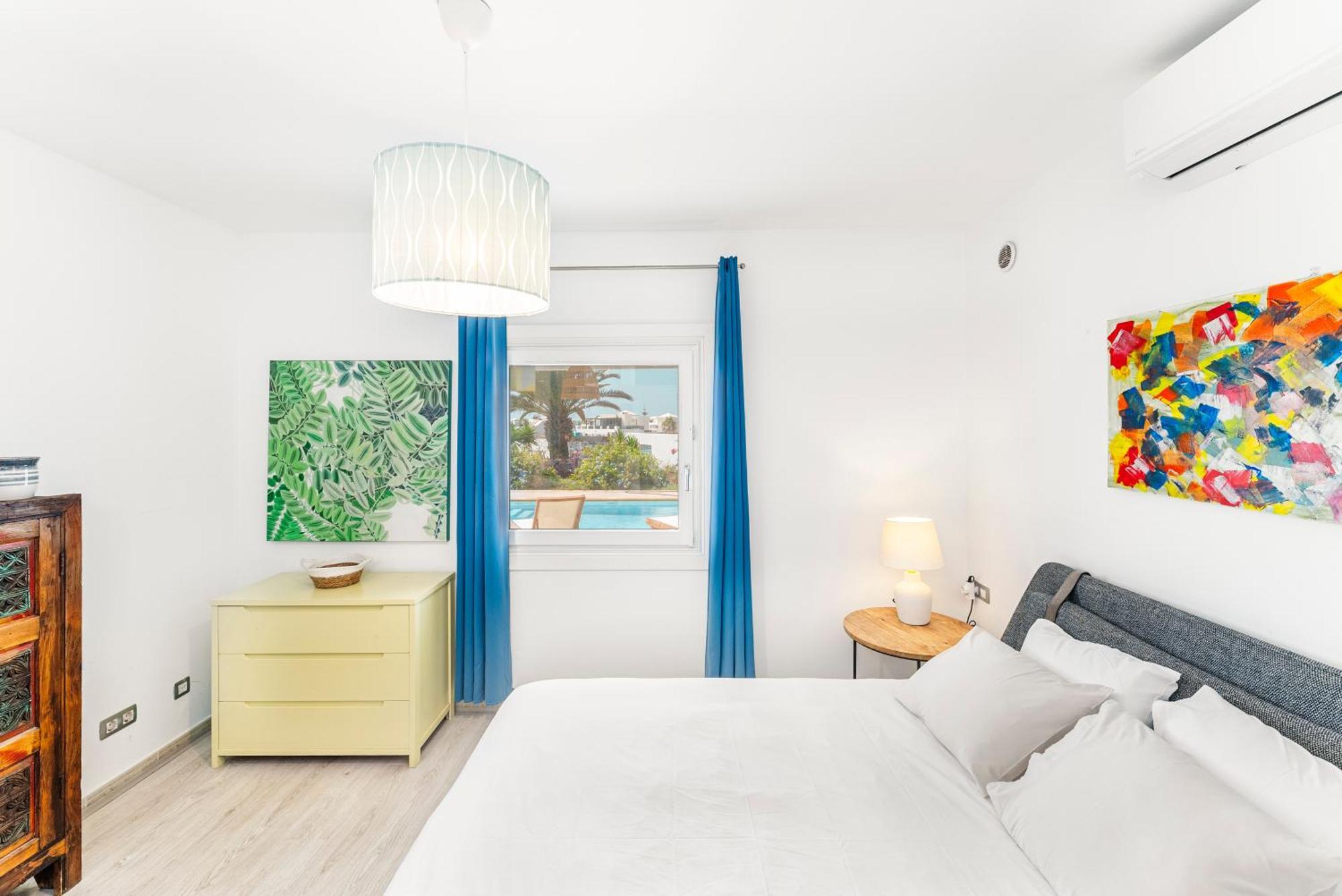 Pon Heated Pool Cozy Villa Playa Blanca (Lanzarote)