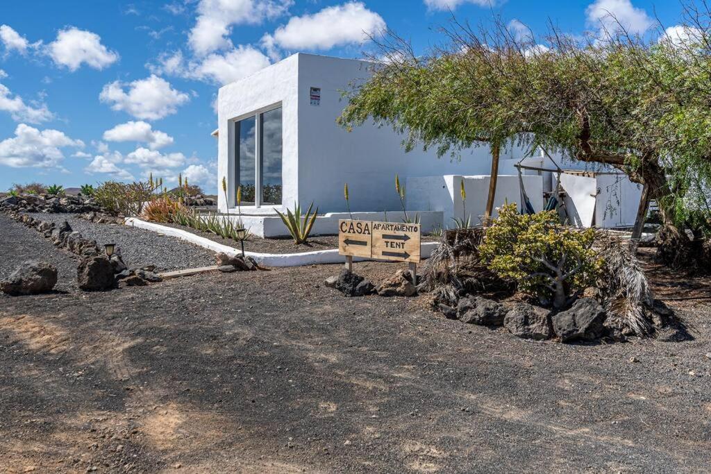 Ocean - Volcano House Teguise (Lanzarote)