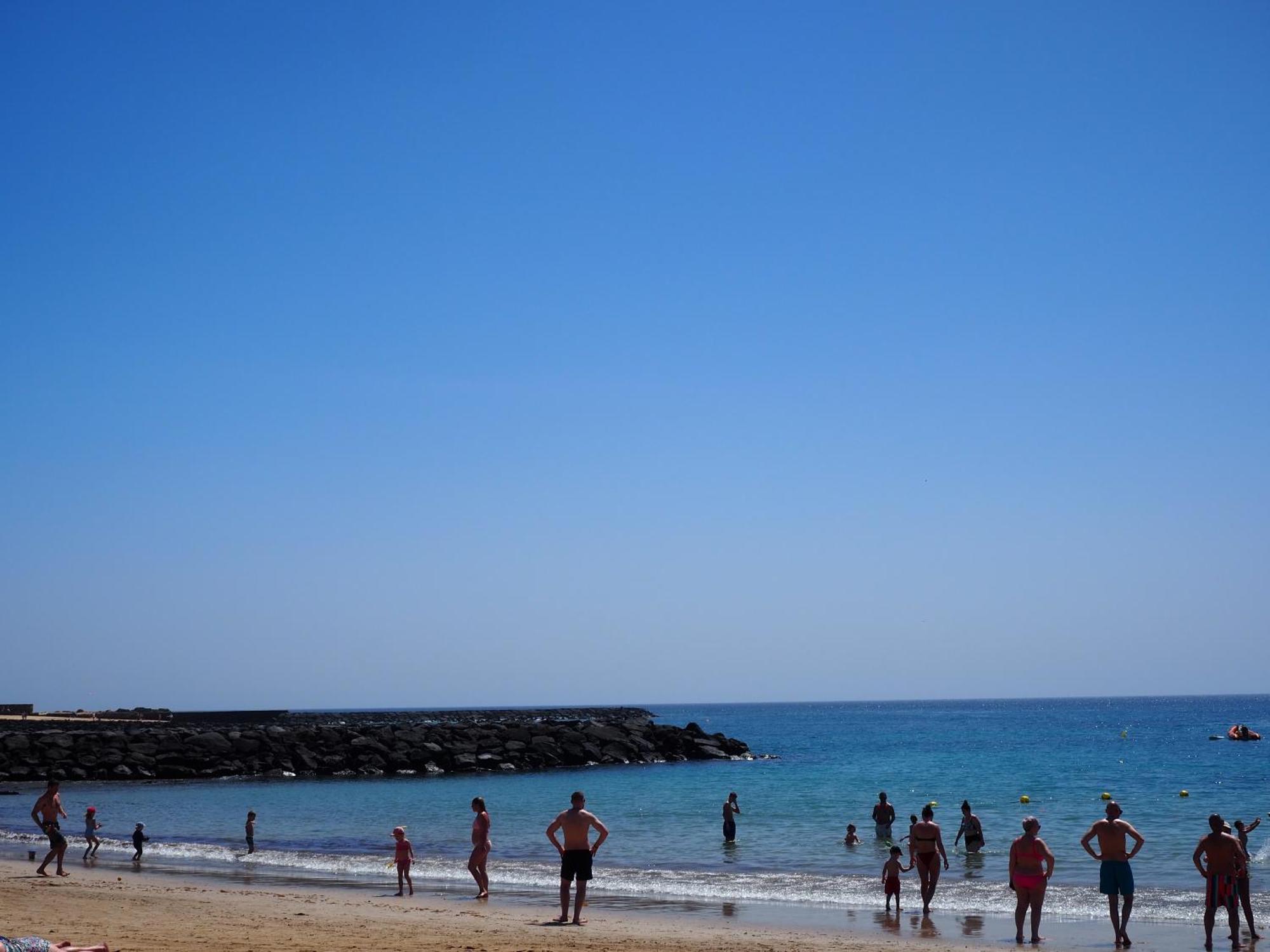 Apartment Luxury Canarian With Large Pool In Costa Teguise *
