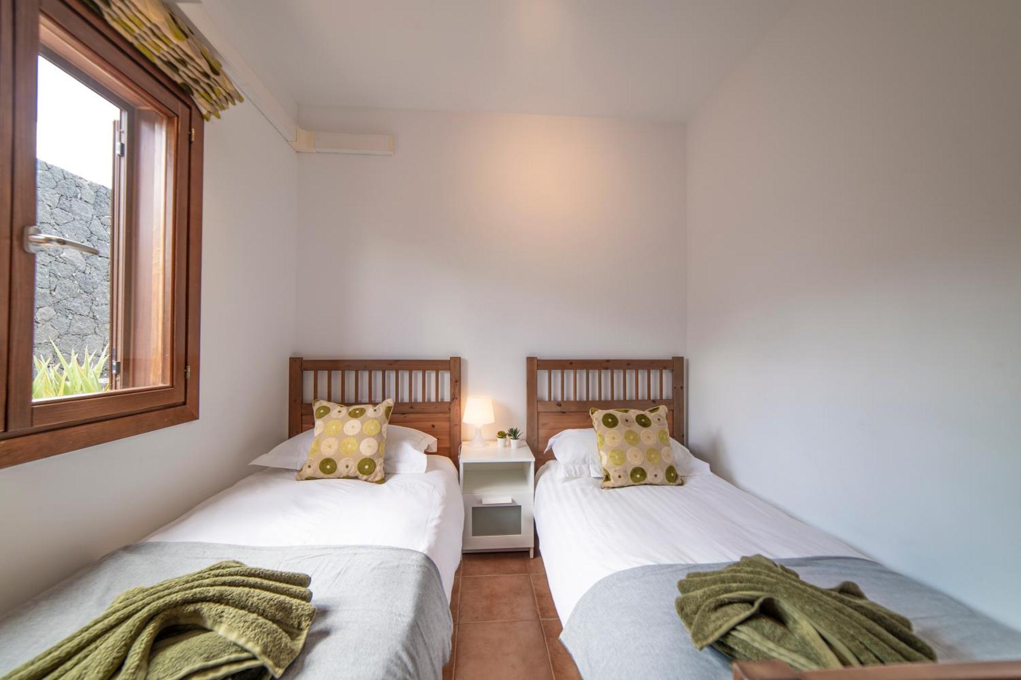 Maderita - Lovely 3 Bed In Villa Playa Blanca (Lanzarote)