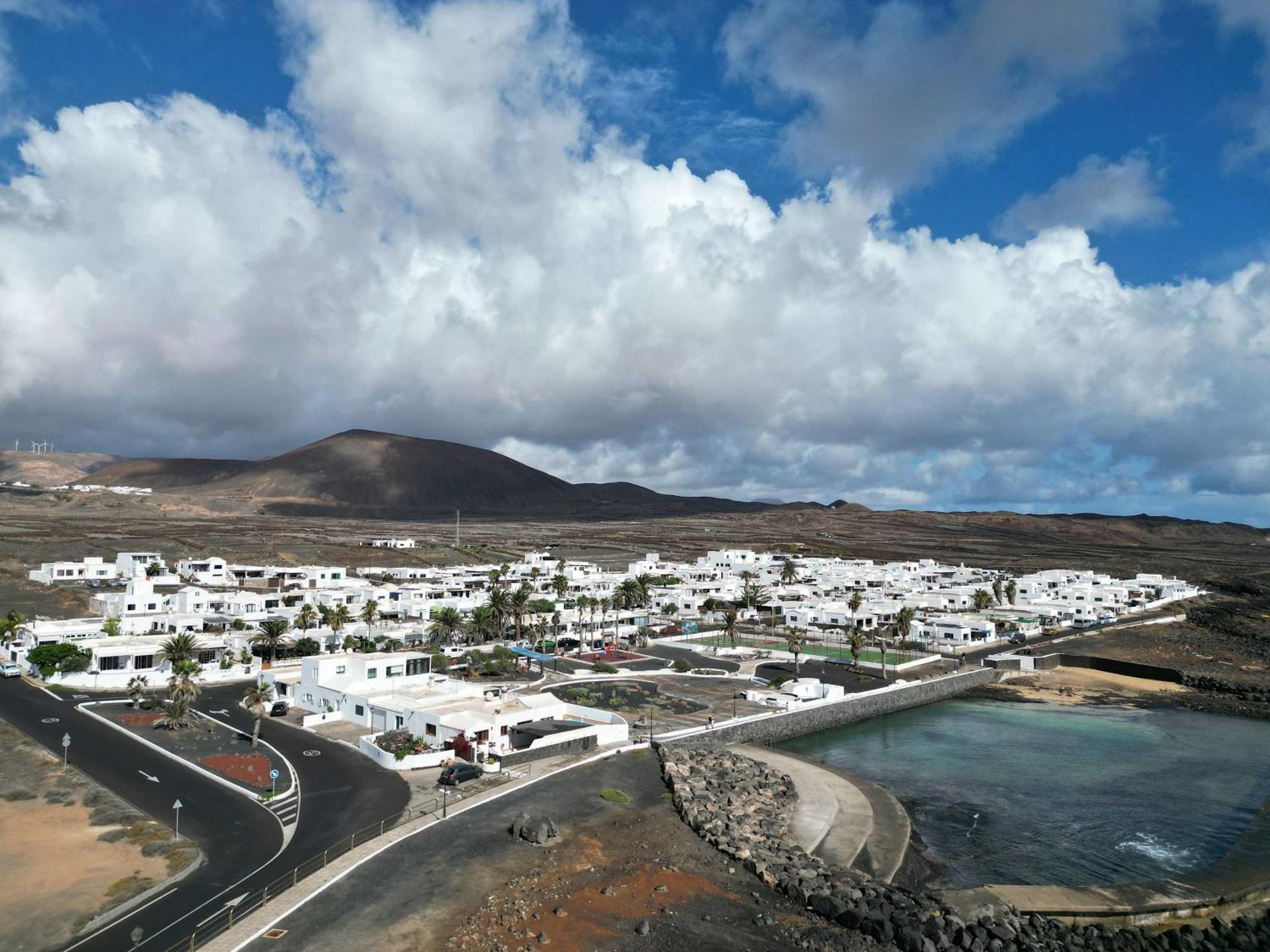 Bayside Kalendra Rofe Un Retiro Escondido Junto Al Mar * Guatiza