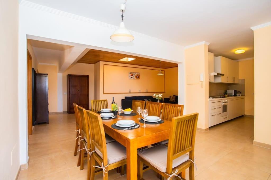 Сasa de vacaciones Aleksandra Spacious For 8 Guests, Heated Pool, Mountain Views *
