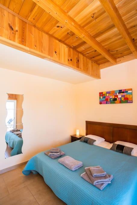 Aleksandra Spacious For 8 Guests, Heated Pool, Mountain Views Playa Blanca (Lanzarote)
