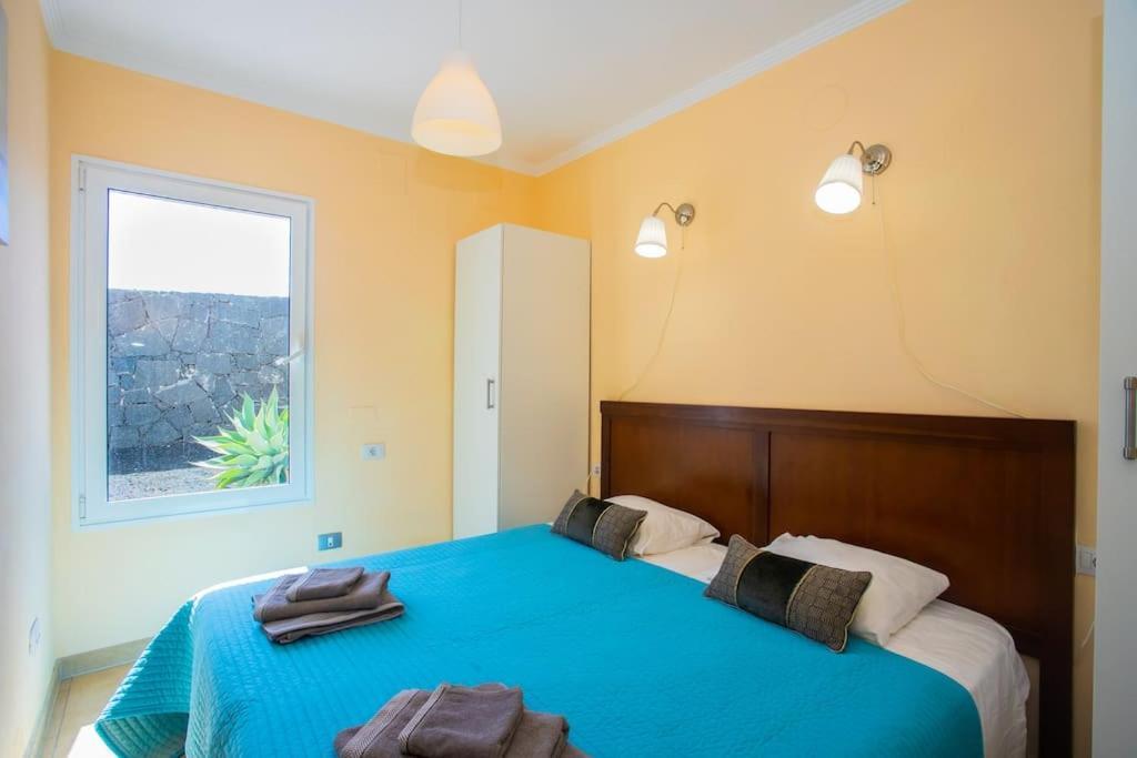 Сasa de vacaciones Aleksandra Spacious For 8 Guests, Heated Pool, Mountain Views