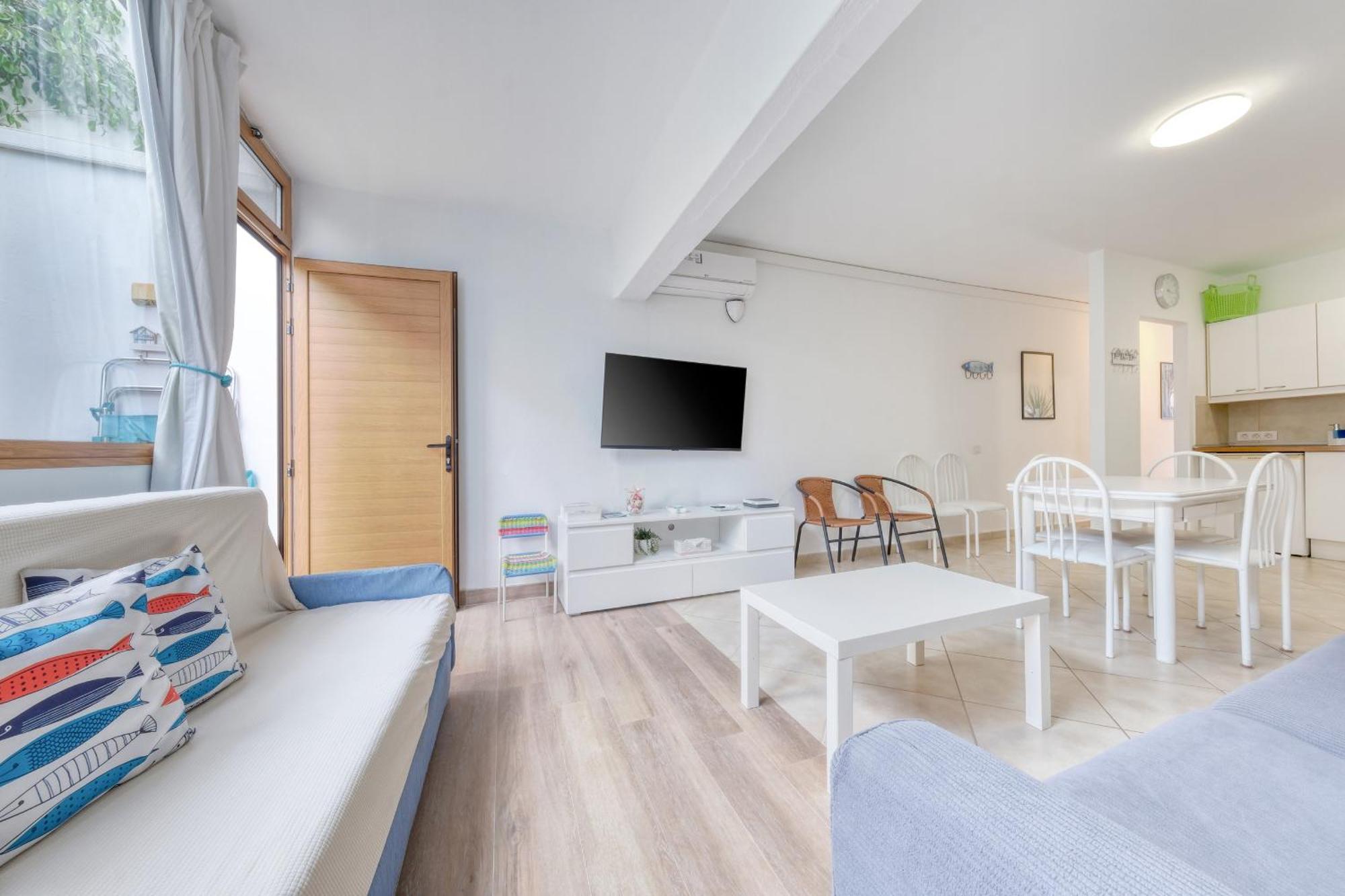 Casa Cris-beach House Holiday home *