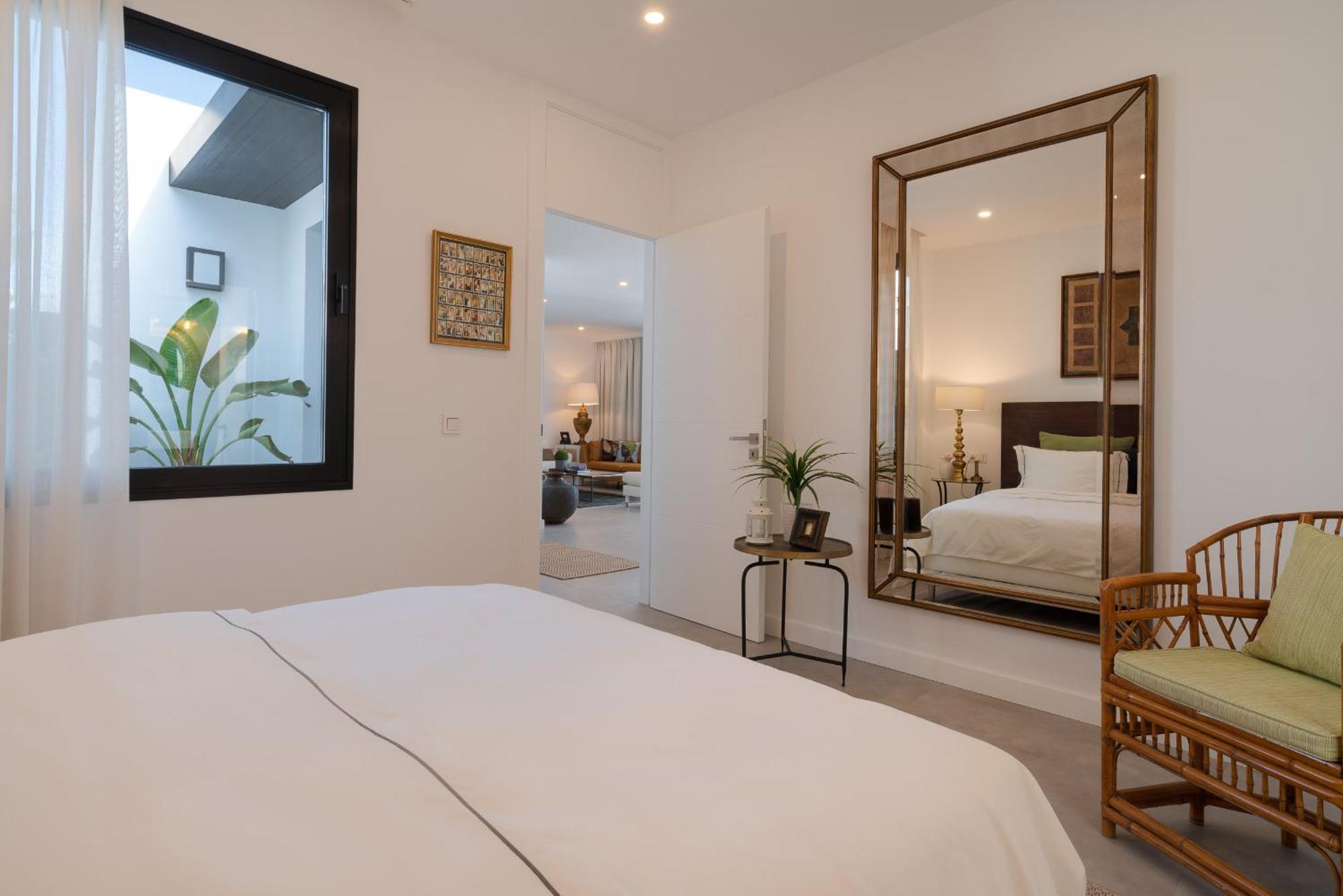 Luxury Ocean View Retreat 2bedroom With Jacuzzi * Puerto del Carmen (Lanzarote)