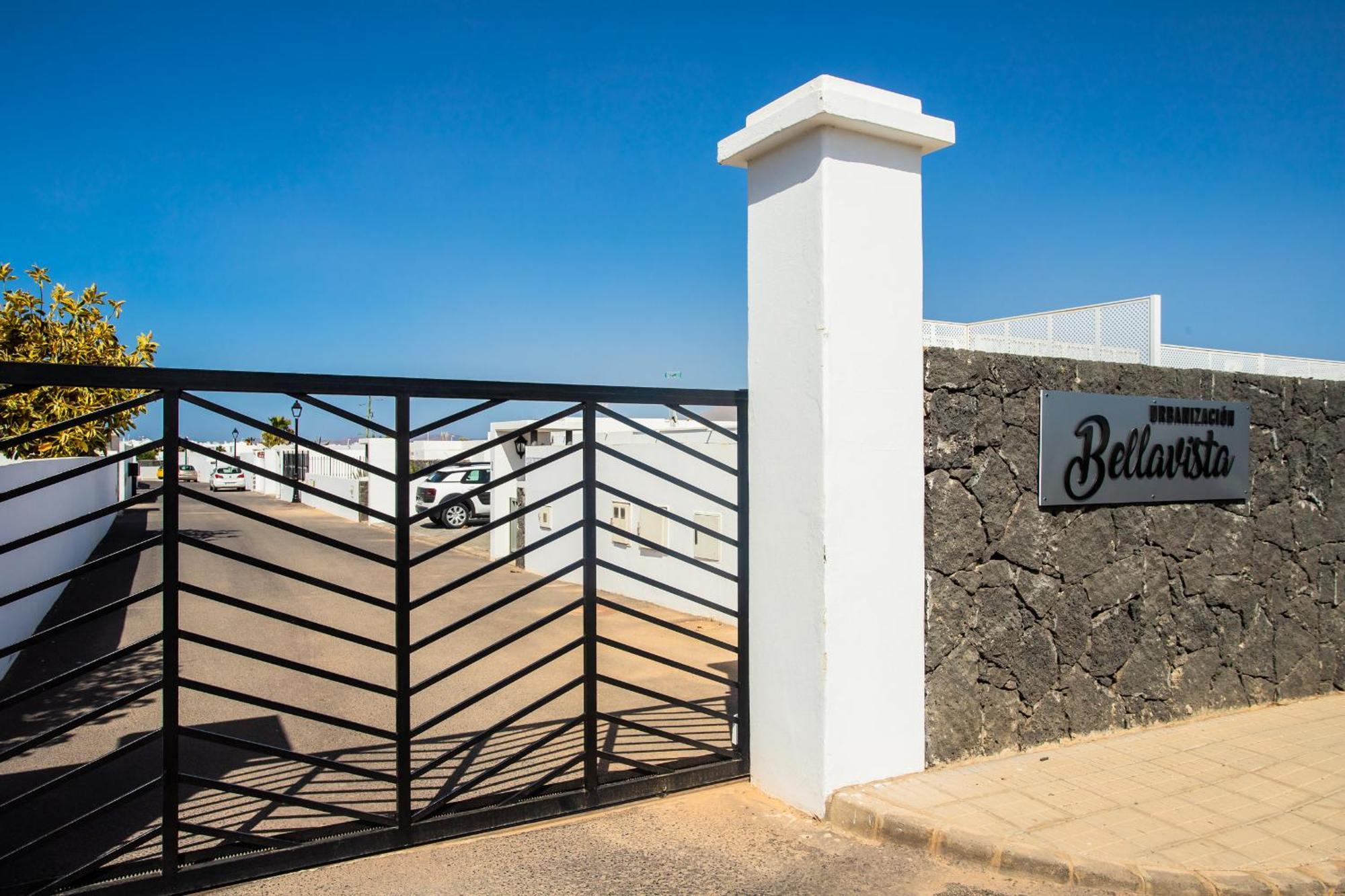 Сasa de vacaciones Aleksandra Spacious For 8 Guests, Heated Pool, Mountain Views *