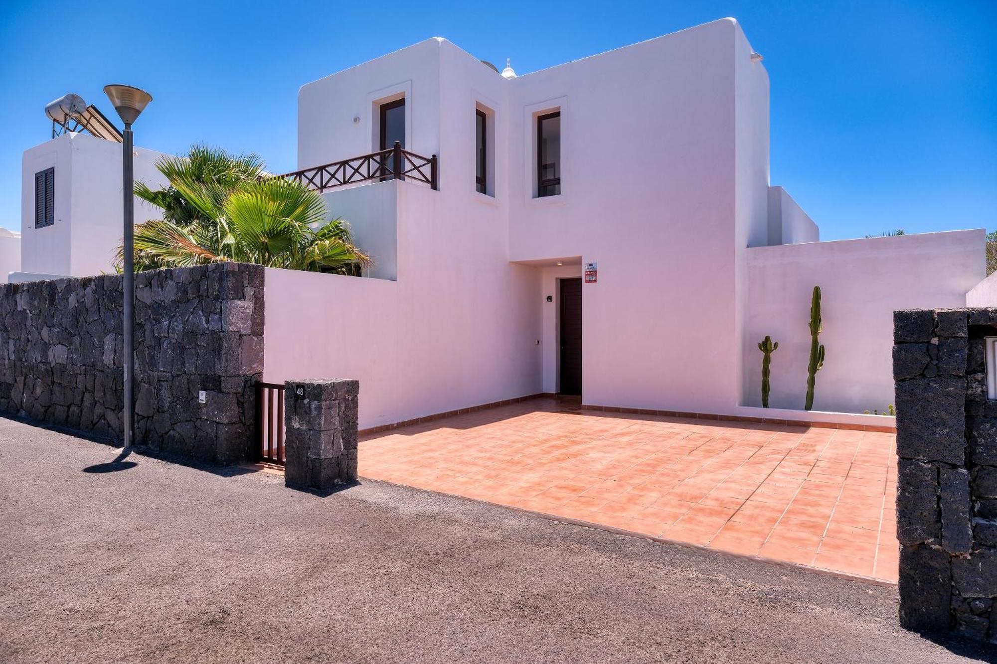 Sapri Piscina Climatizada Playa Blanca (Lanzarote)