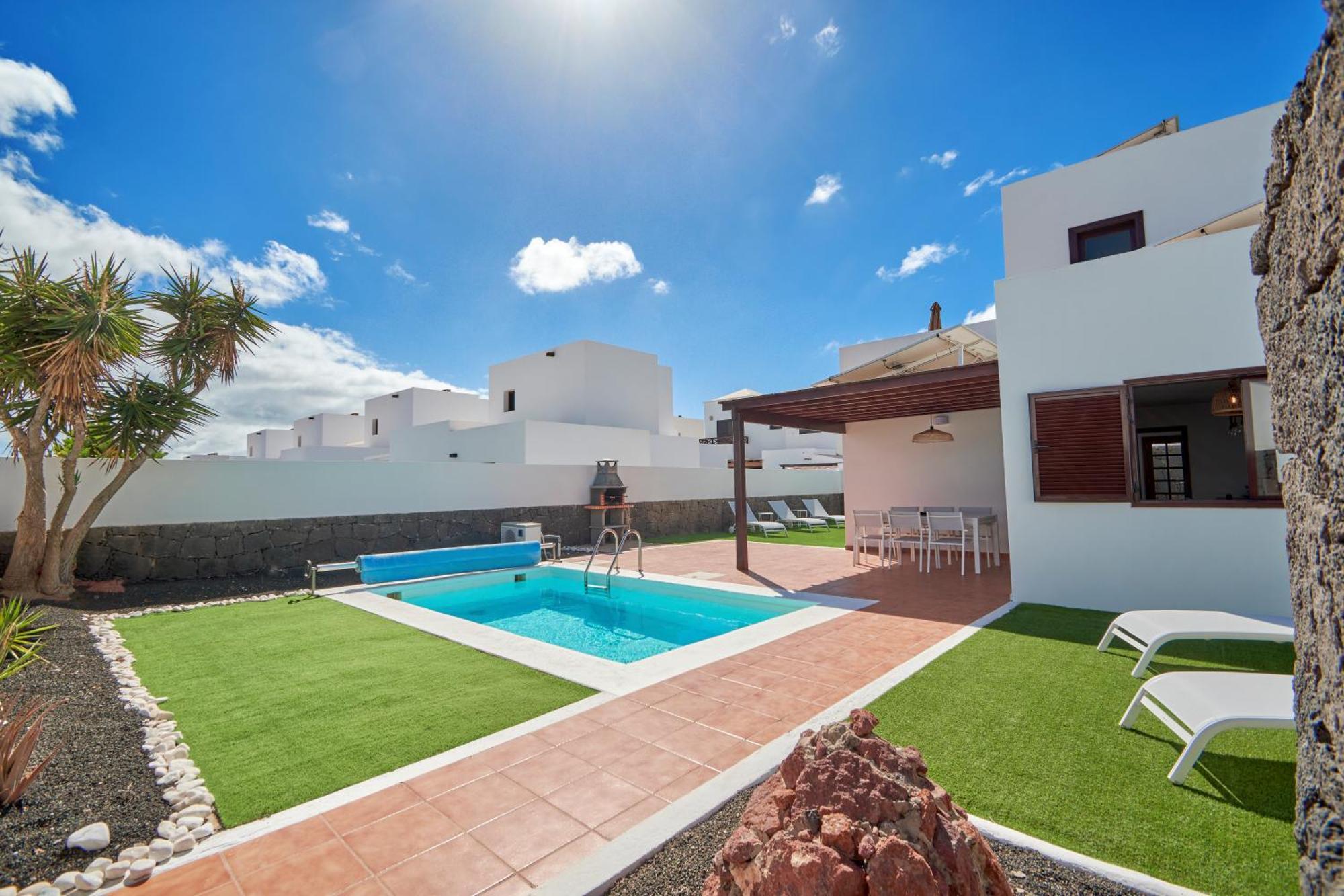 Casa Nolva Heated Pool * Playa Blanca (Lanzarote)