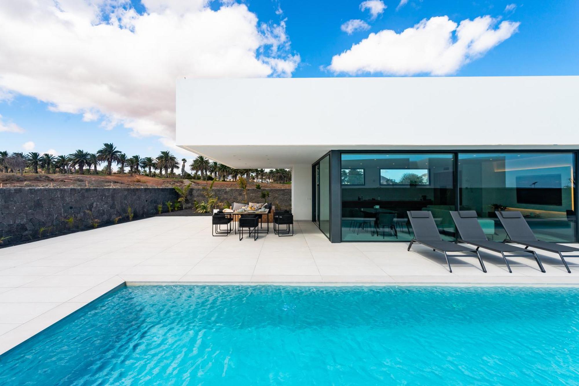 Tenik Villa *