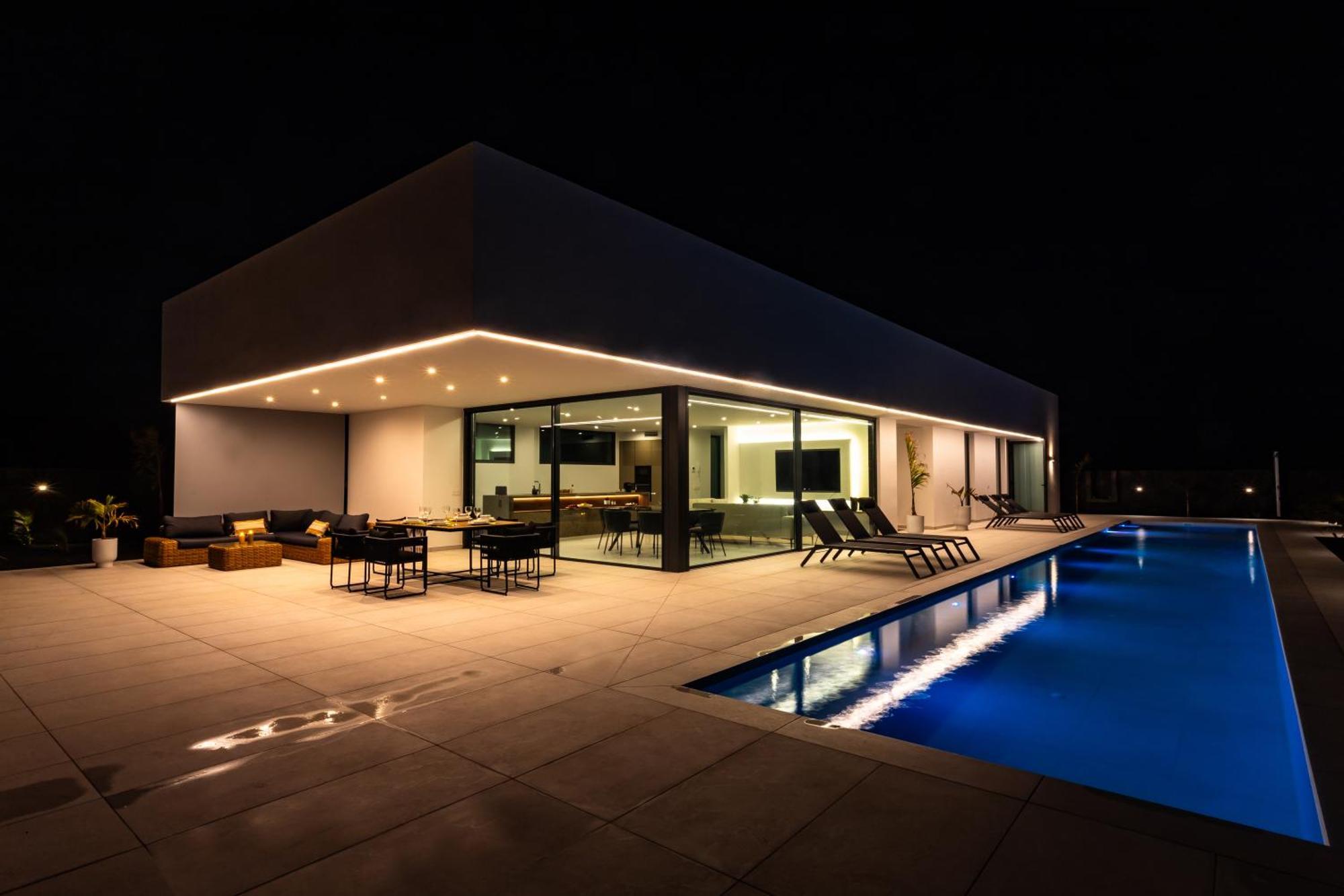 Tenik Villa