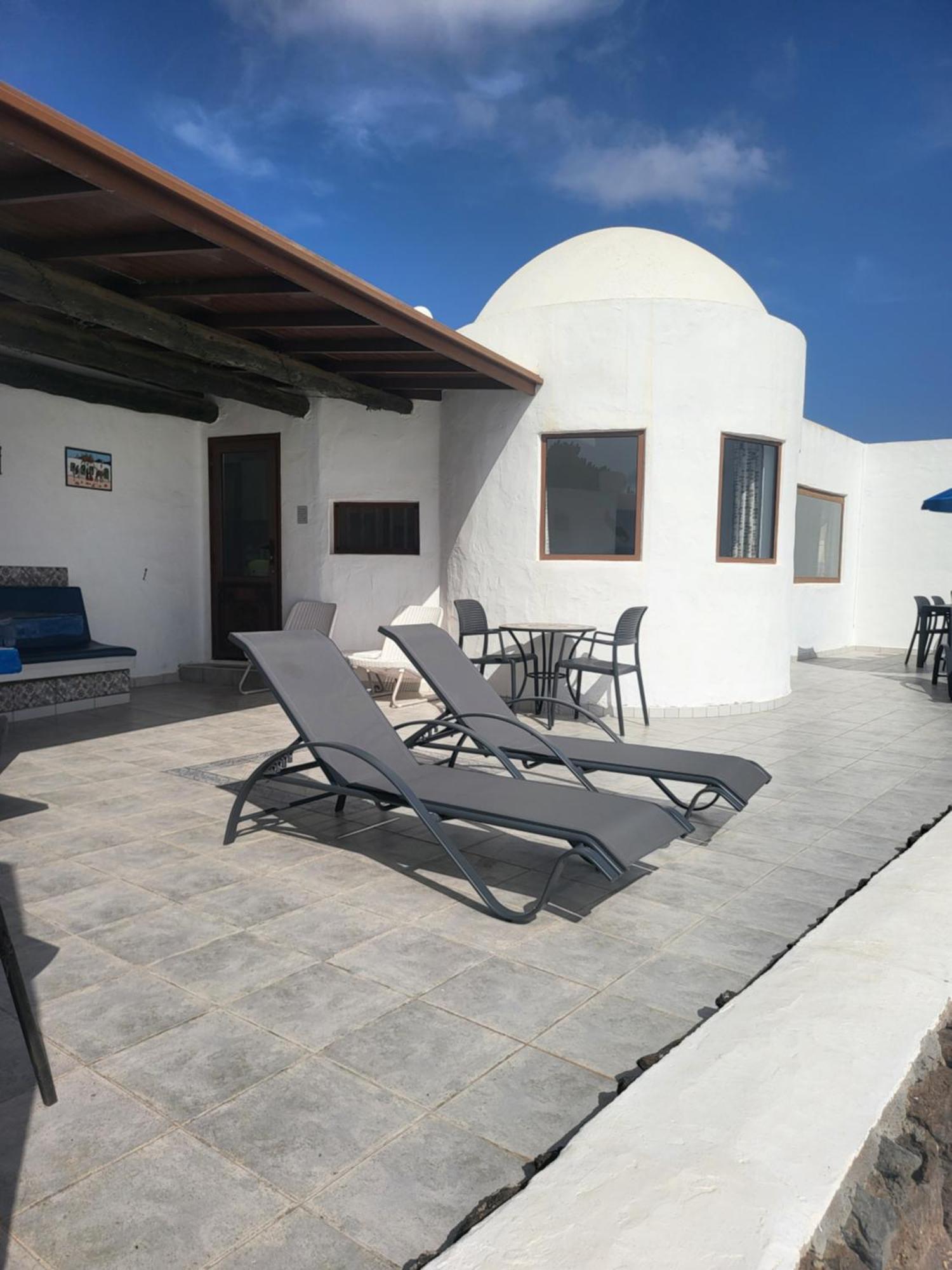 Lanzarote Villa *