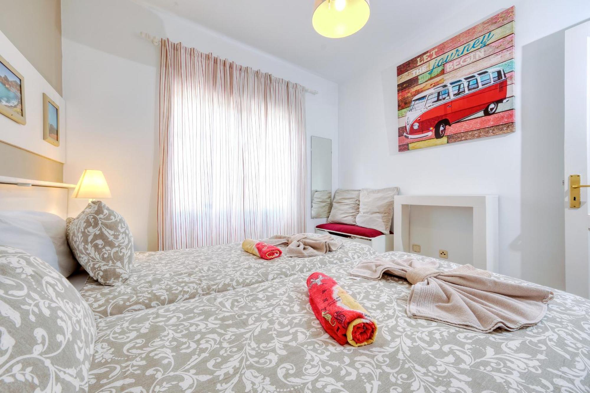Casa Albi-shared Pool Holiday home *