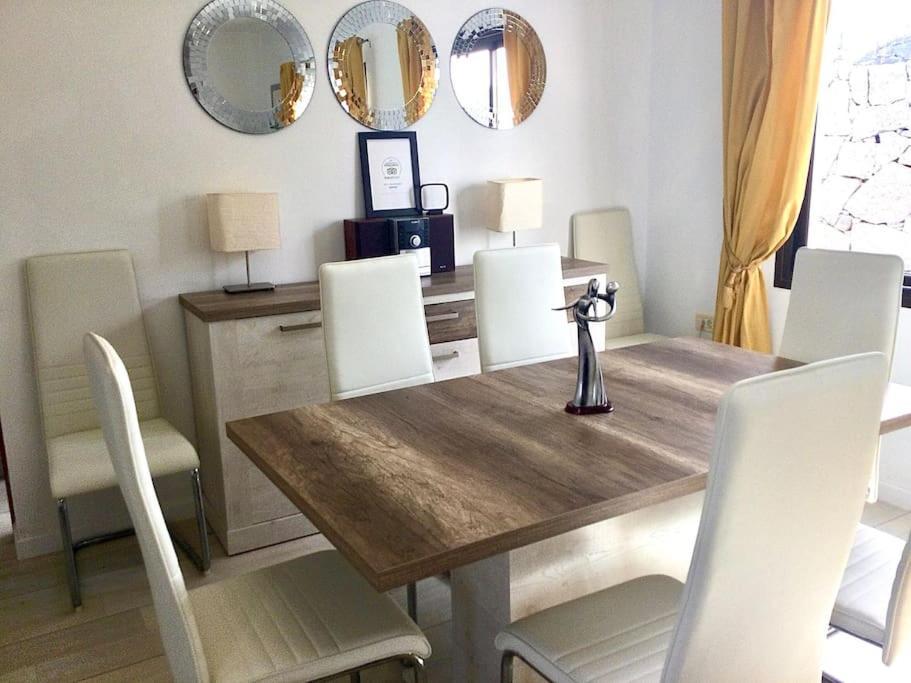 Blackrock Blancas Villa