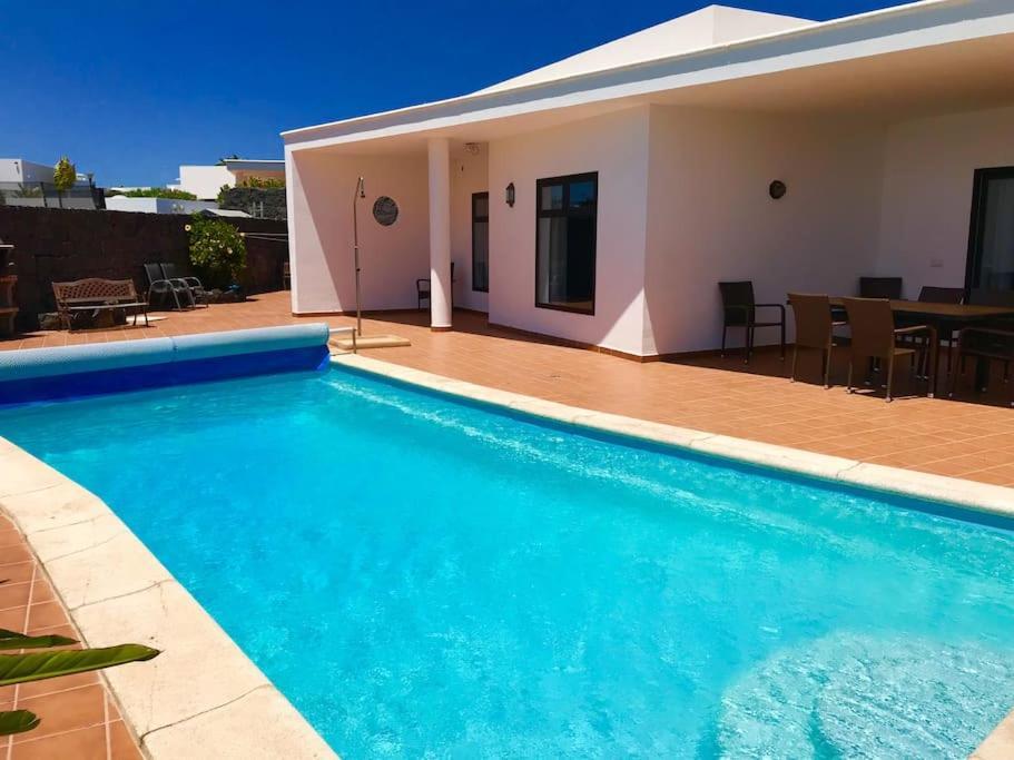Villa Blackrock Blancas *