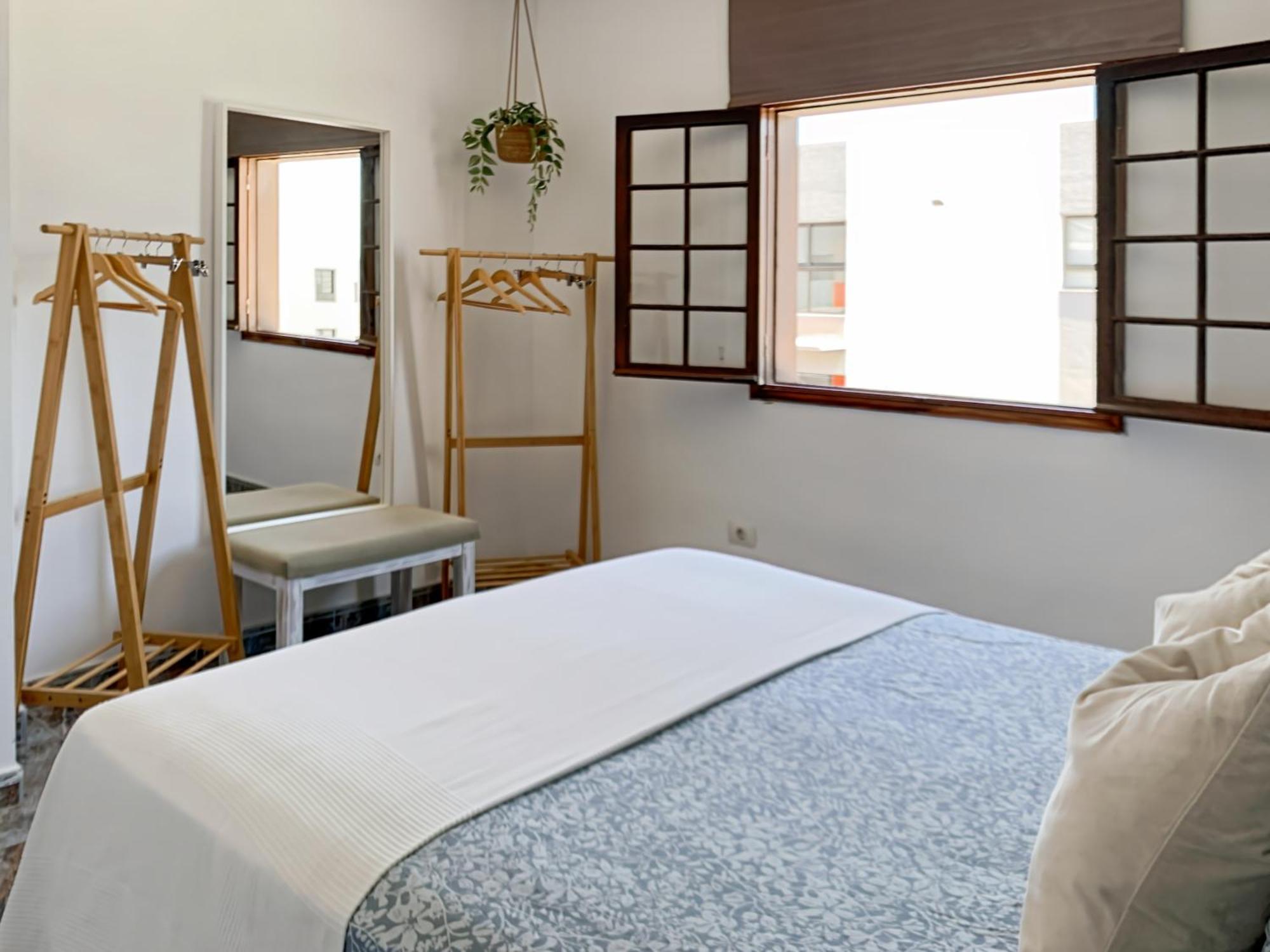 Сasa de vacaciones Privadas Cerca De La Playa Y Aeropuerto En Casa Compartida Con Otros Huespedes Playa Honda (Lanzarote)