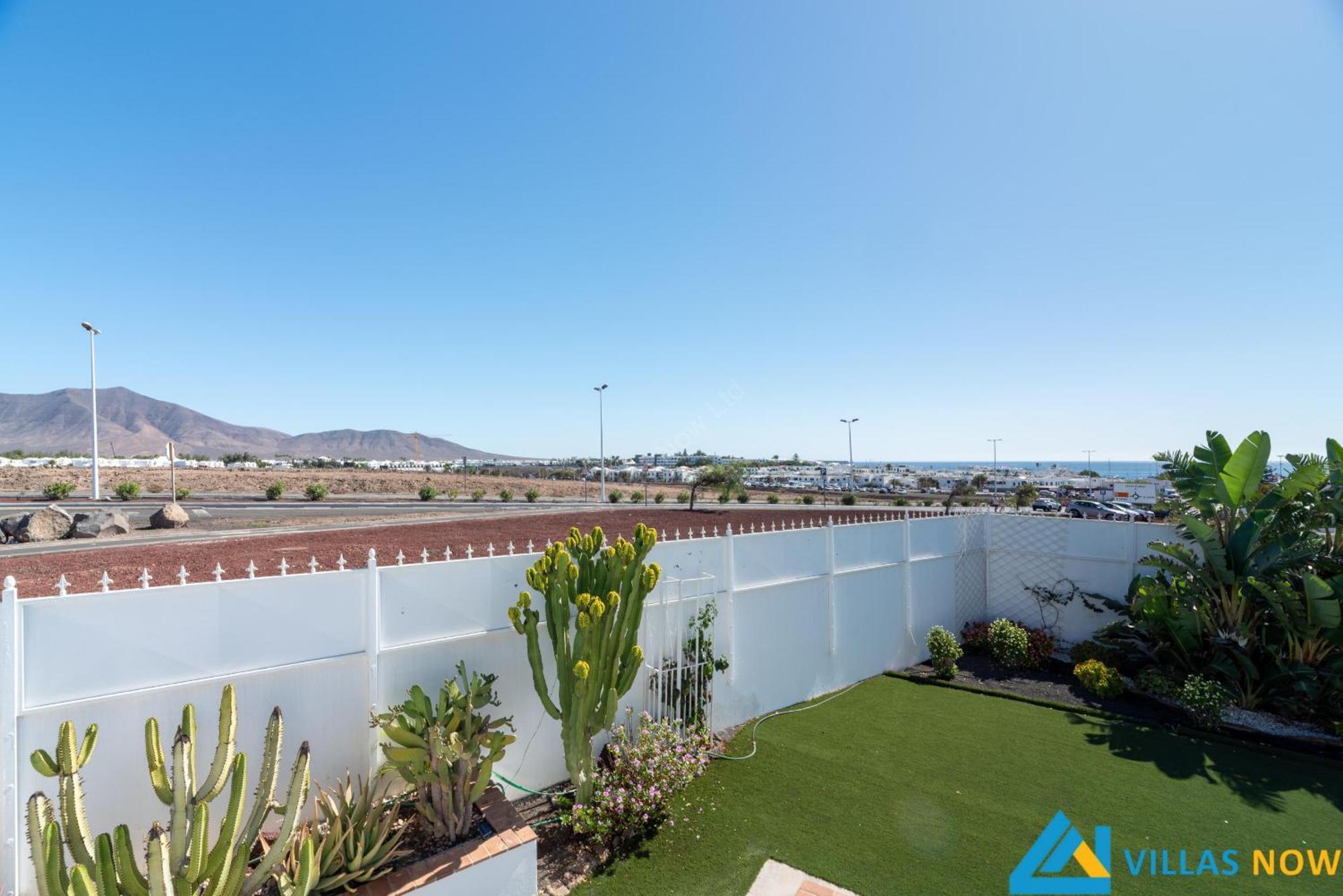 239 - Casa Lily By Now Ltd Villa Playa Blanca (Lanzarote)
