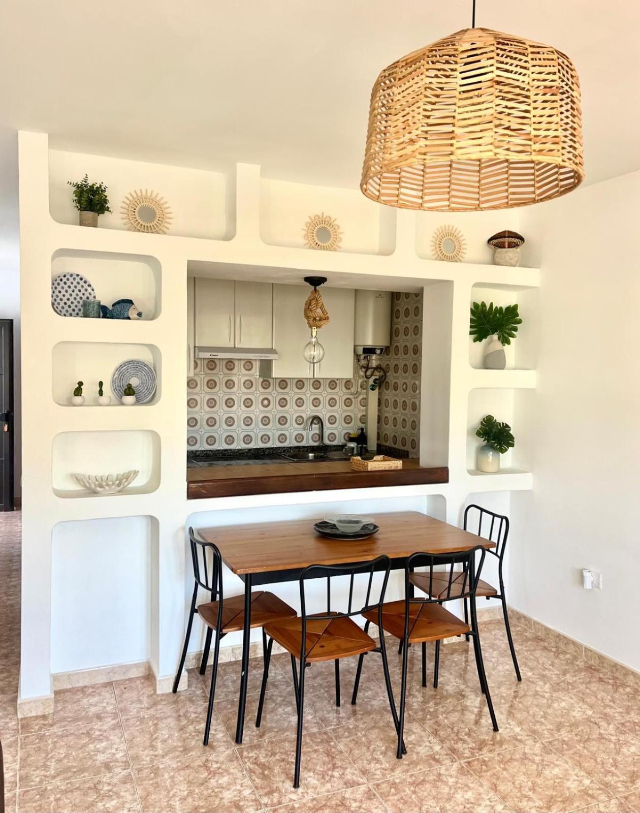 Encanto Del Mar, Shared Pool Apartment *