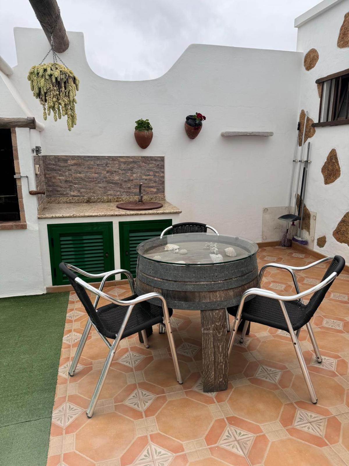 Casa Tajinaste * Tinajo