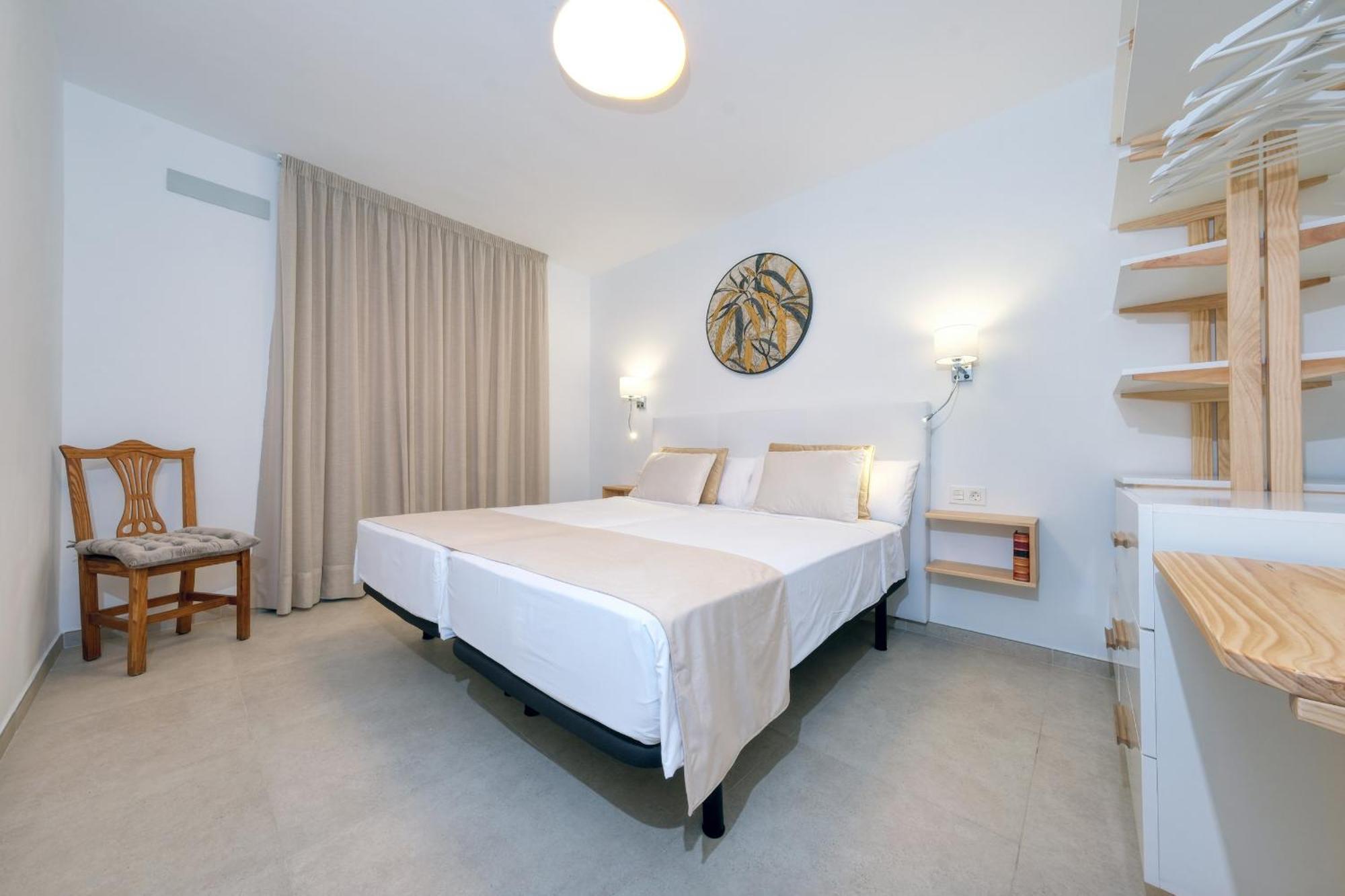 Holiday home Essence Del Carmen
