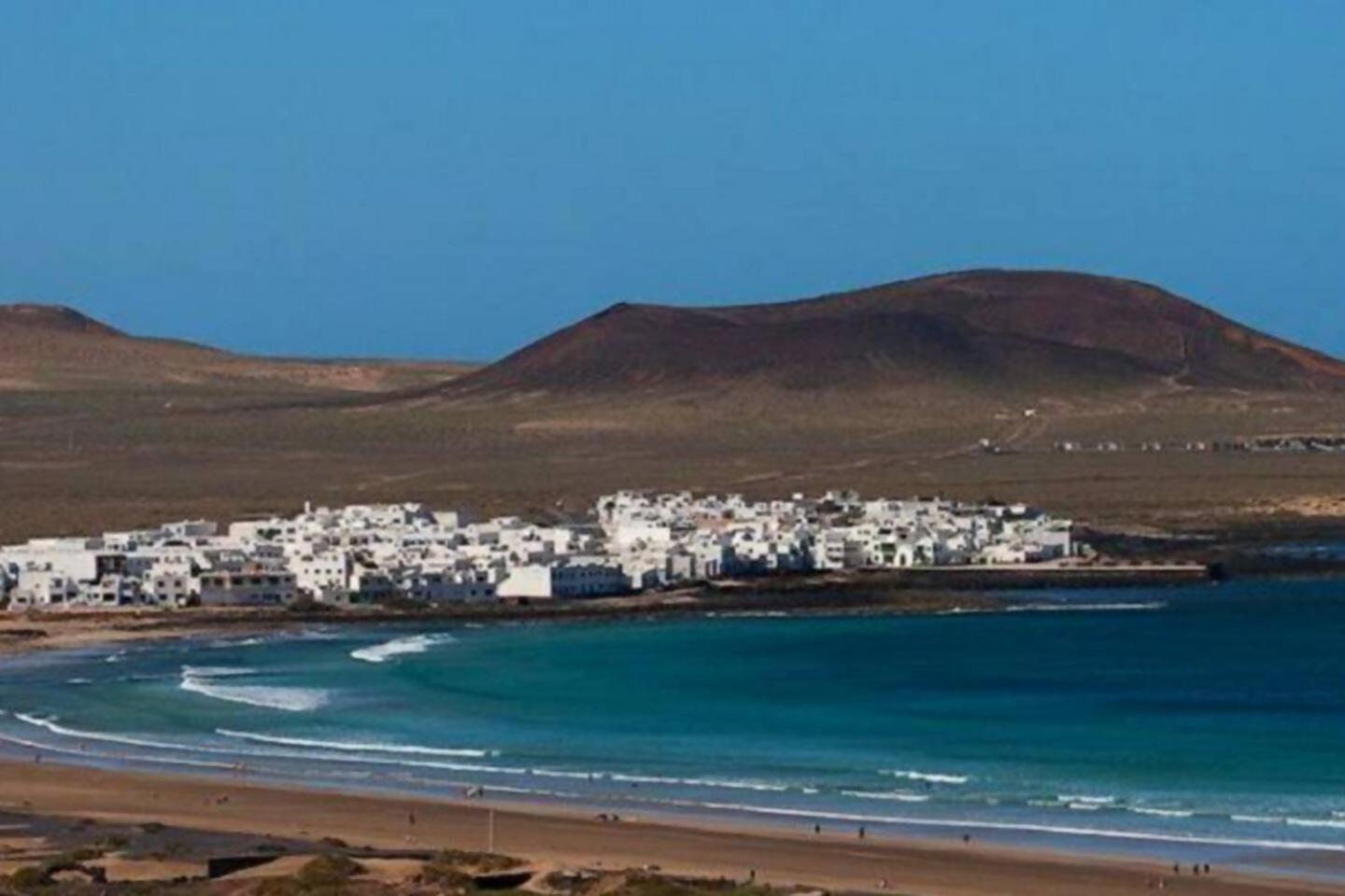 Surf Wifi 2 Apartment Famara